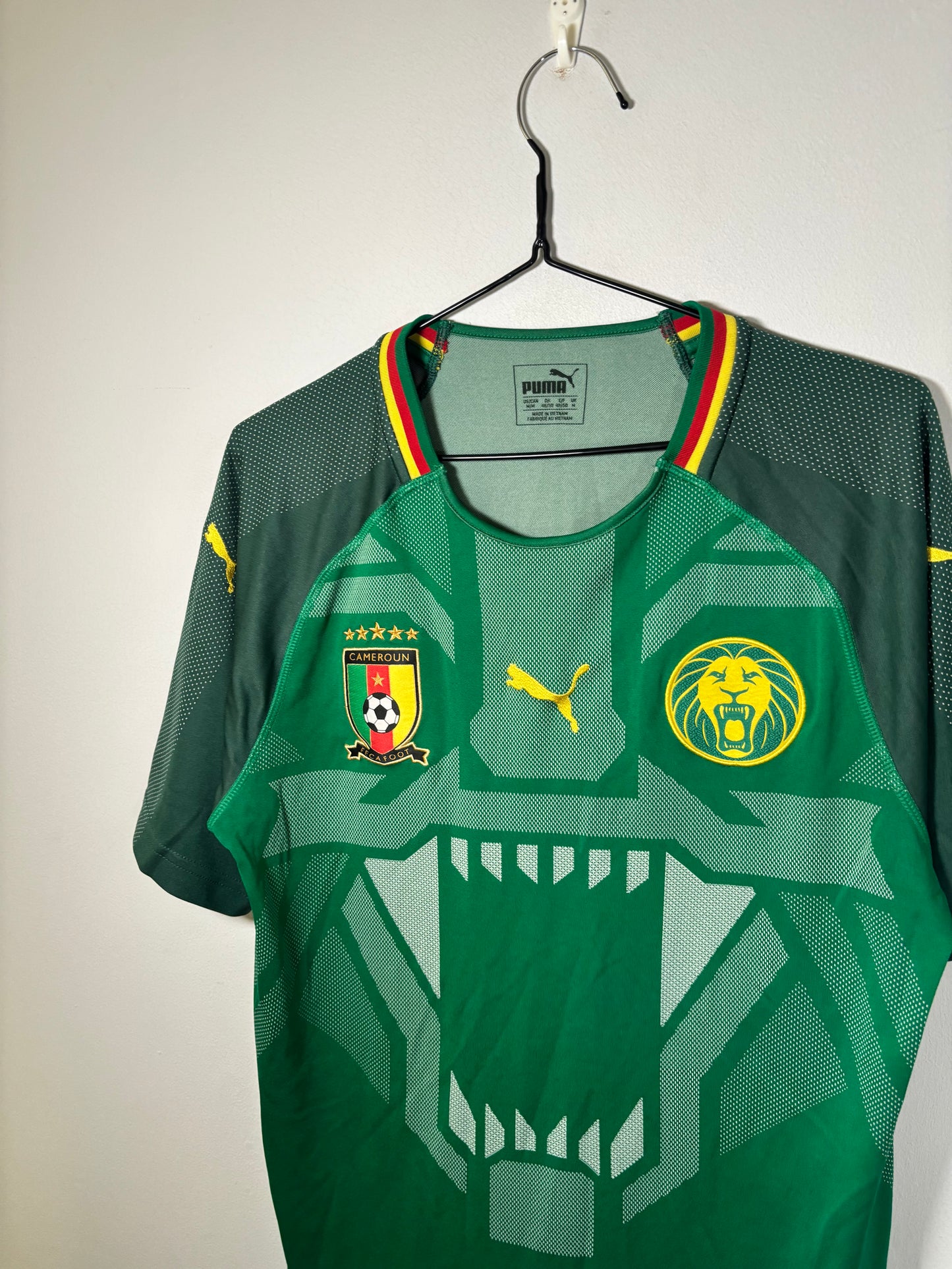 Cameroon Home Shirt 2018 (M)