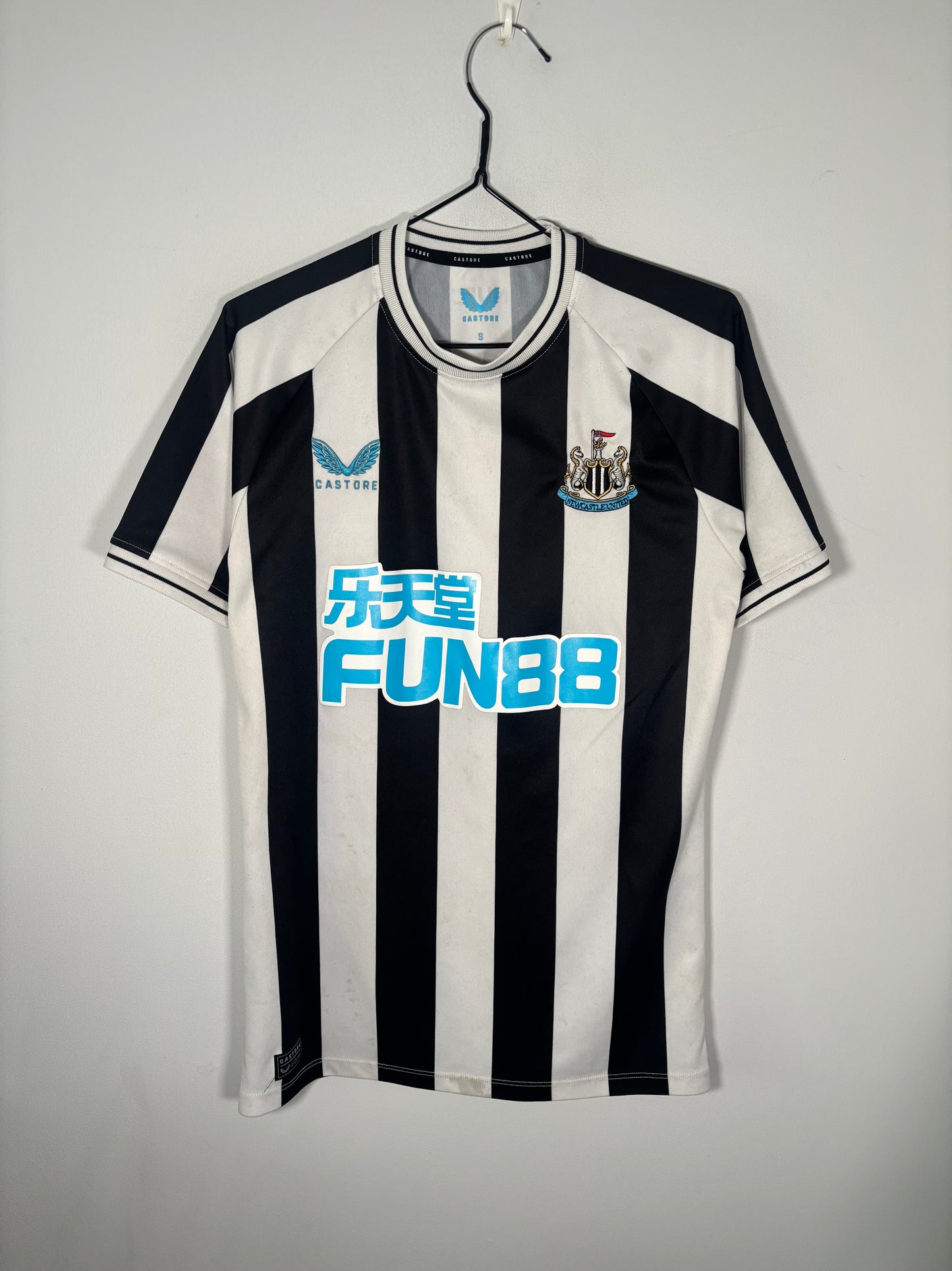 Newcatle United Home Shirt 2022/23 Saint Maximin (S)