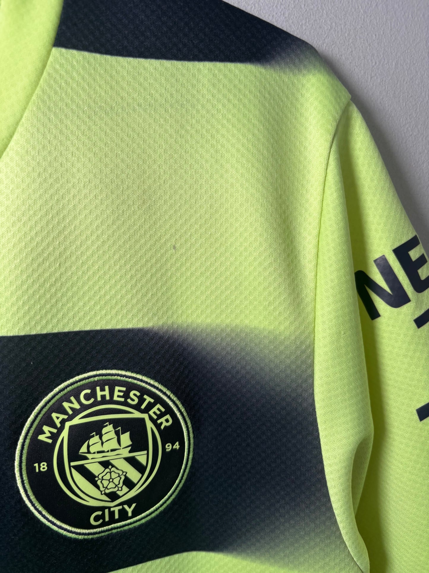 Manchester City 2022/23 Third Shirt Haaland (M)