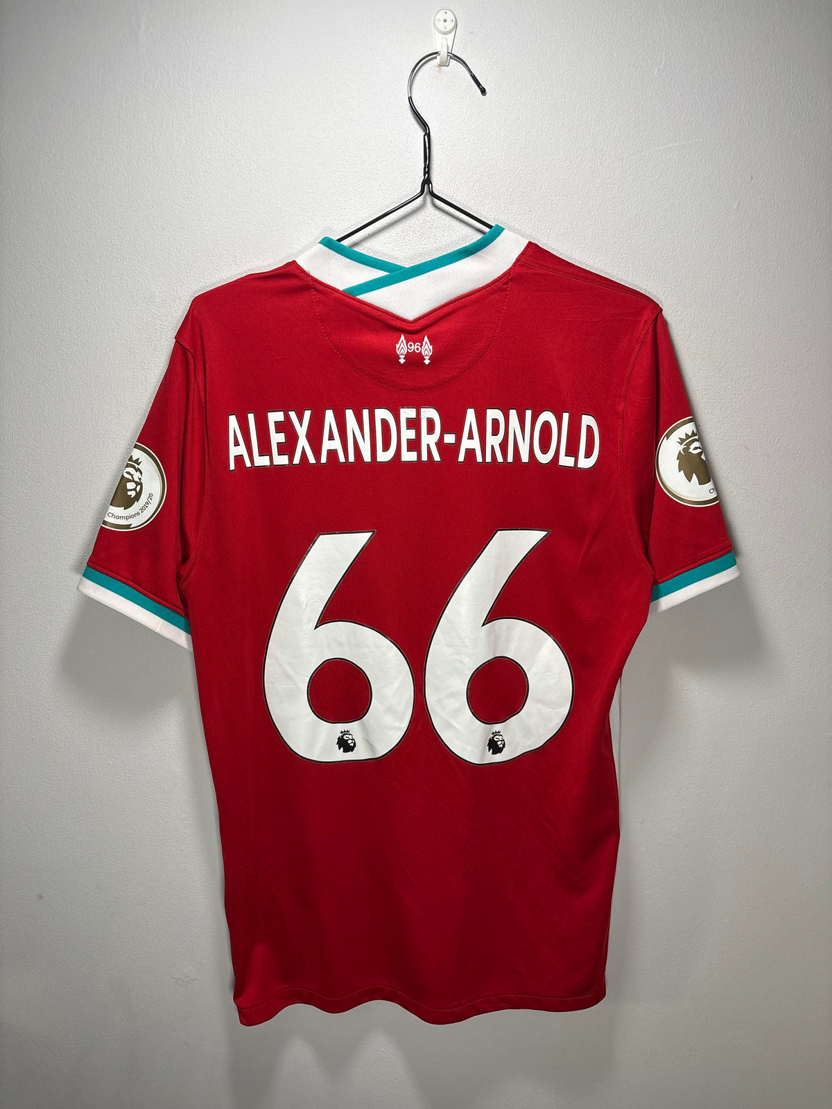 Liverpool Authentic Home Shirt 2020/21 Trent Alexander Arnold  (M)