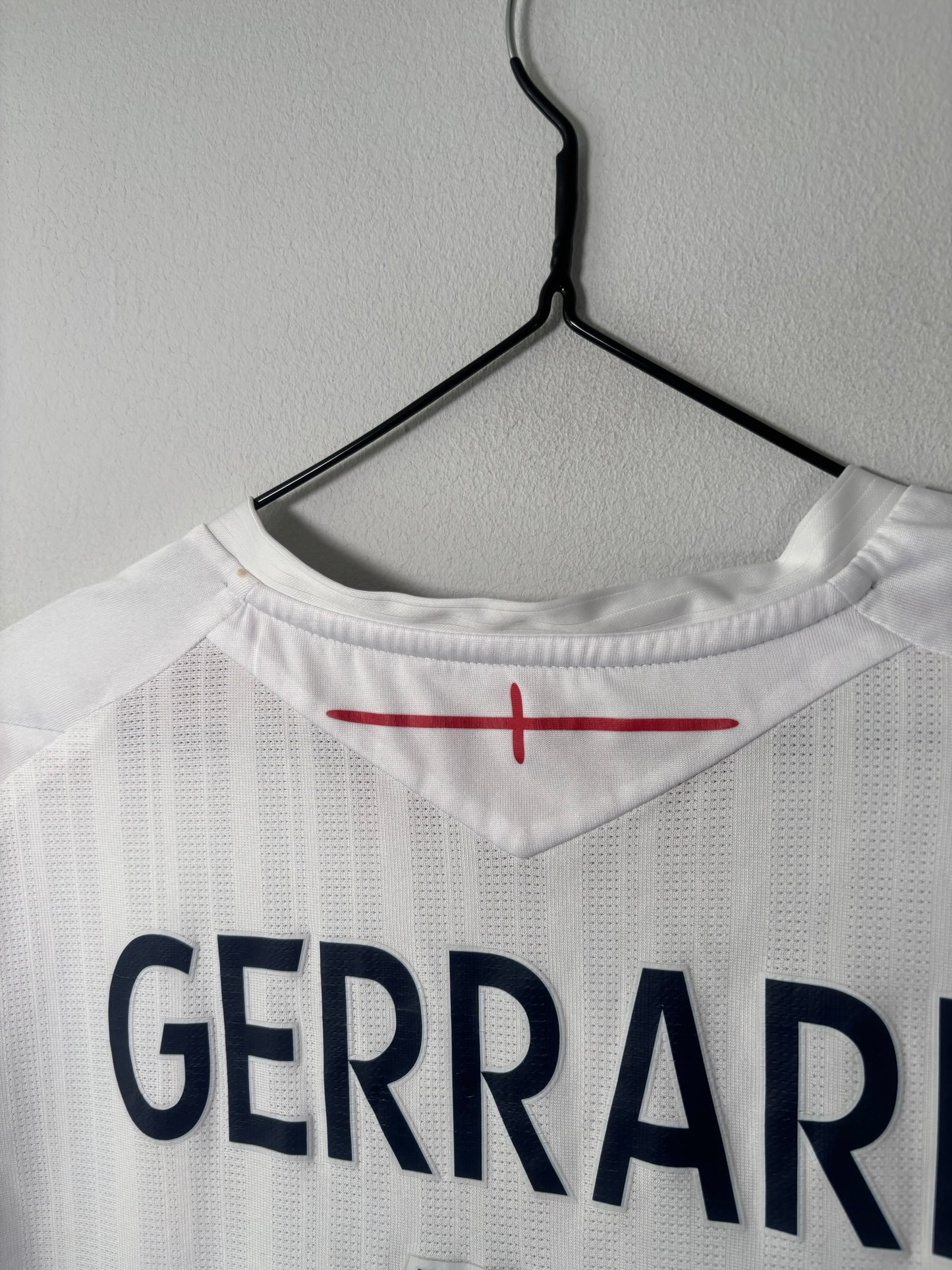 England Home Shirt 2008 Gerrard (XLW)