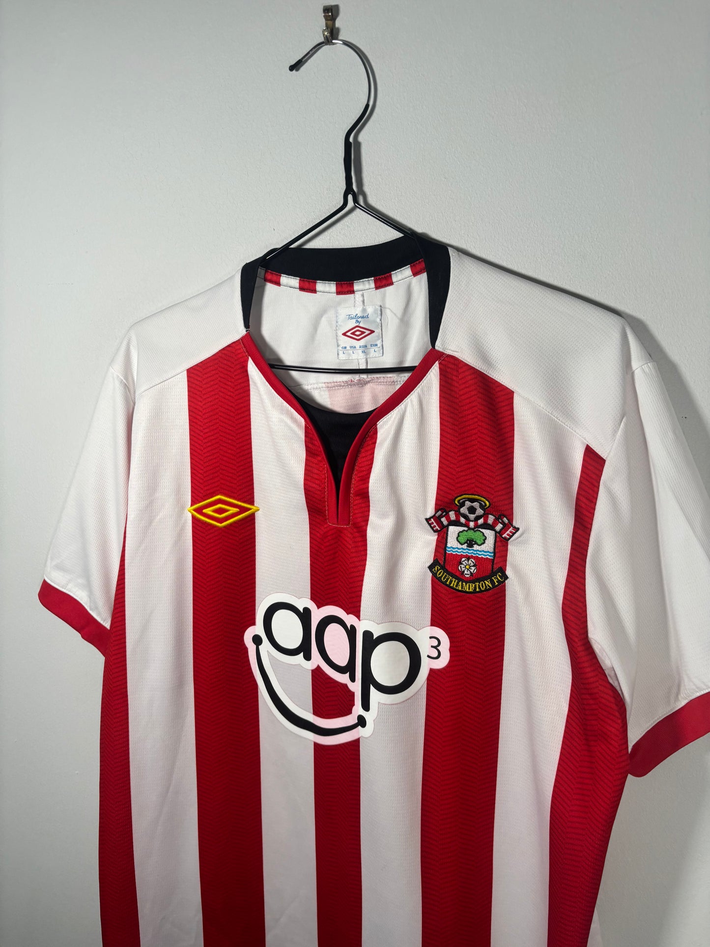 Southampton Home Shirt 2011/12 (L)