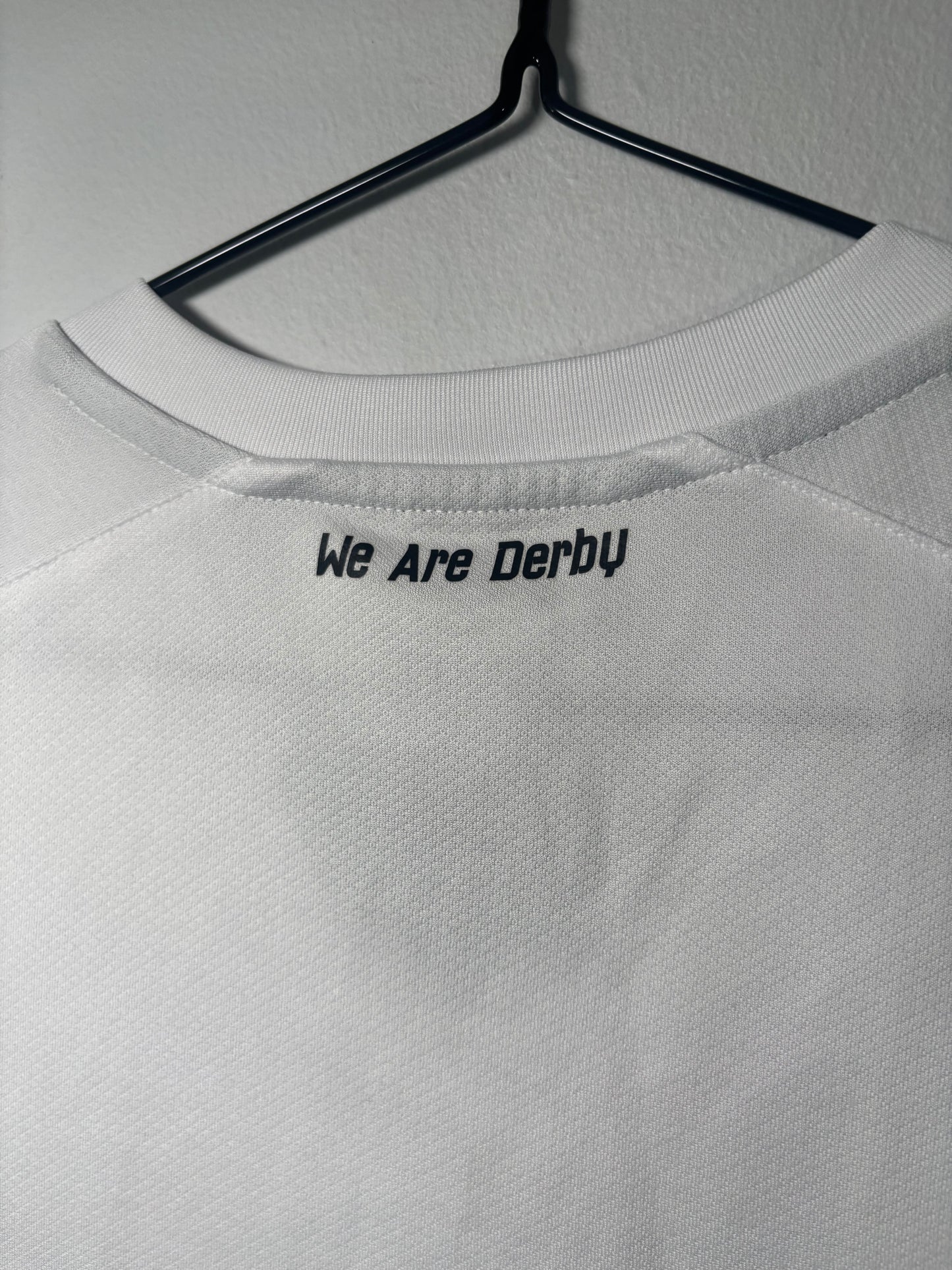 Derby County Home Shirt 2021/22 (S)