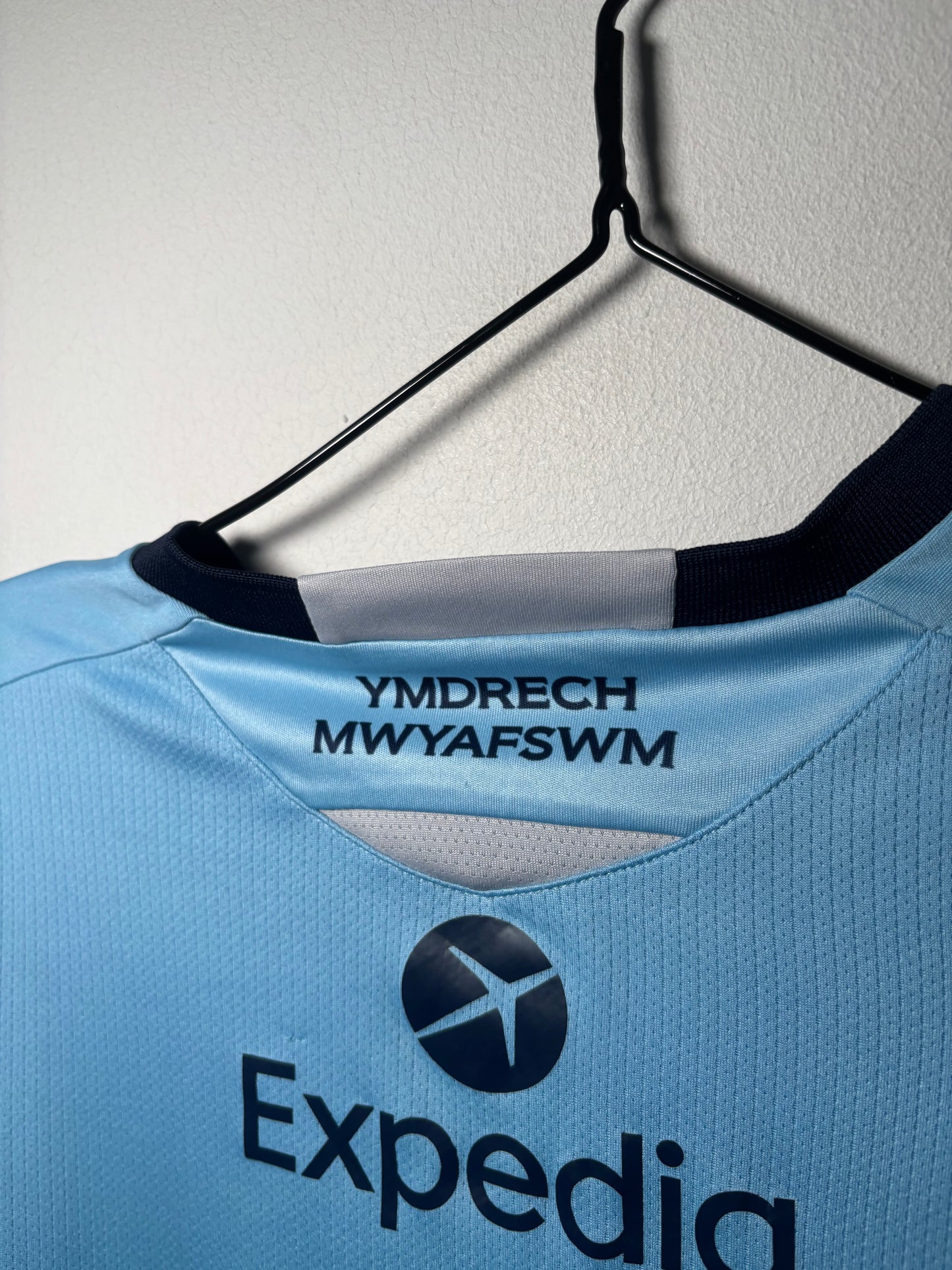 Wrexham Away Shirt 2022/23 (S)