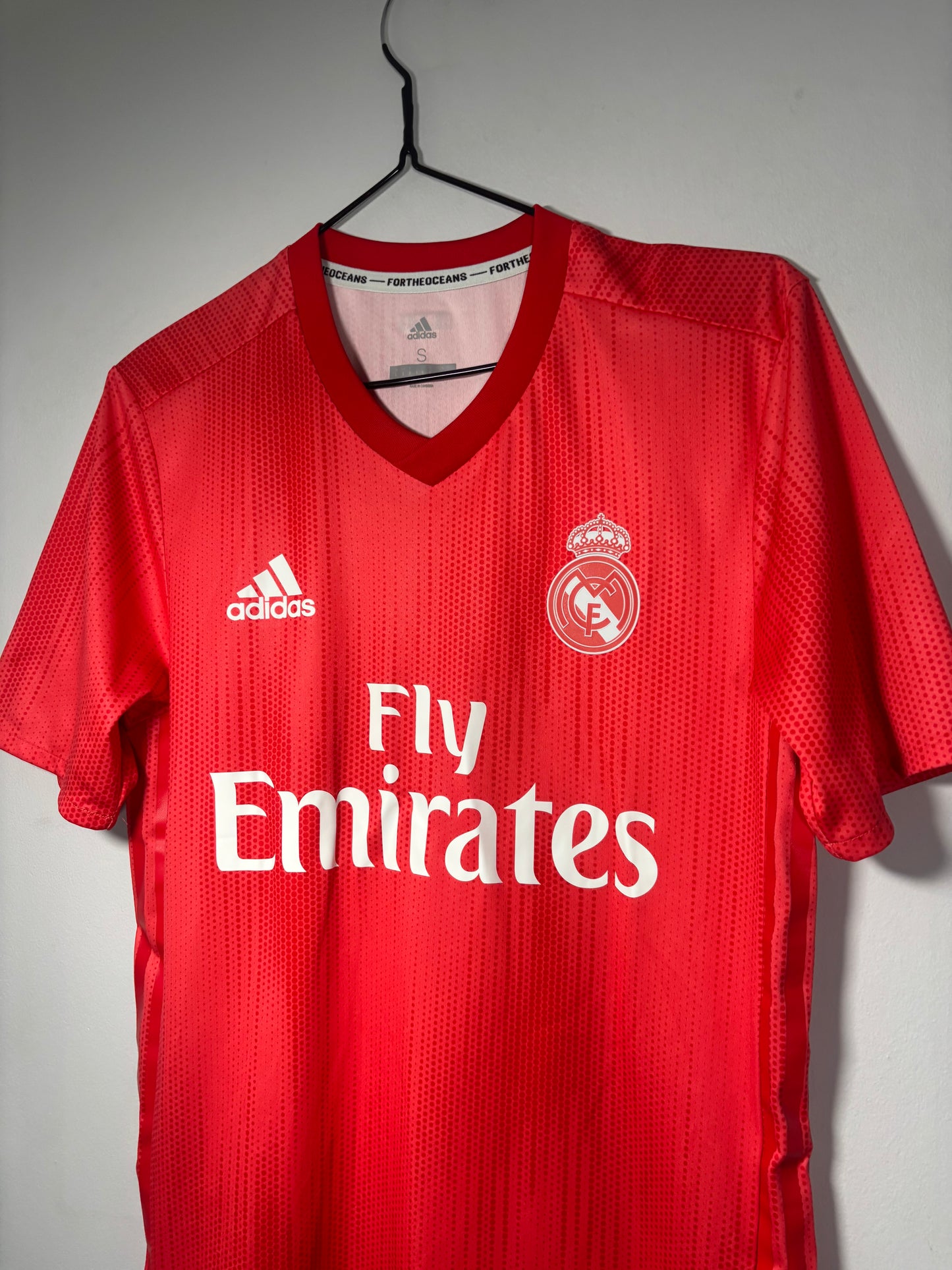 Real Madrid Player Version Third Shirt 2018/19 (S)