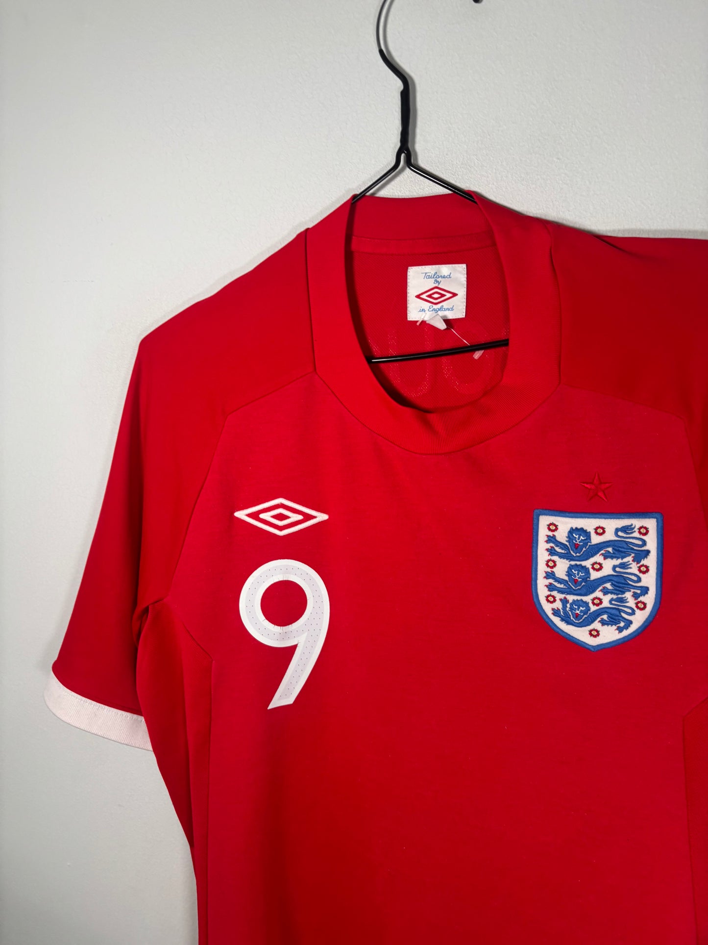 England Away Shirt Crouch 2010 (S)