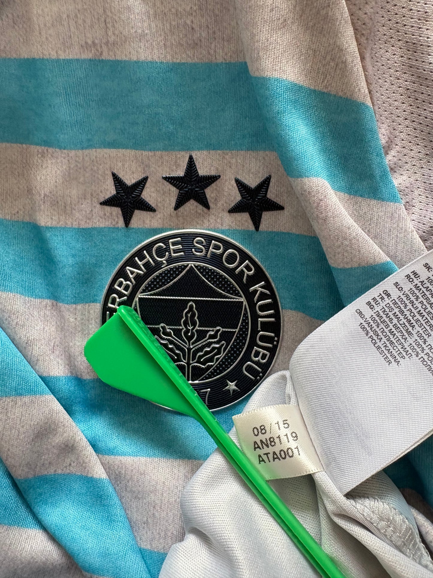 Fenerbahce Away Shirt 2015/16 (L)