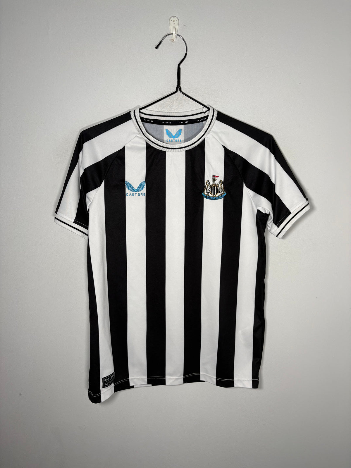 Newcatle United Home Shirt 2022/23 Saint Maximin (XLK)