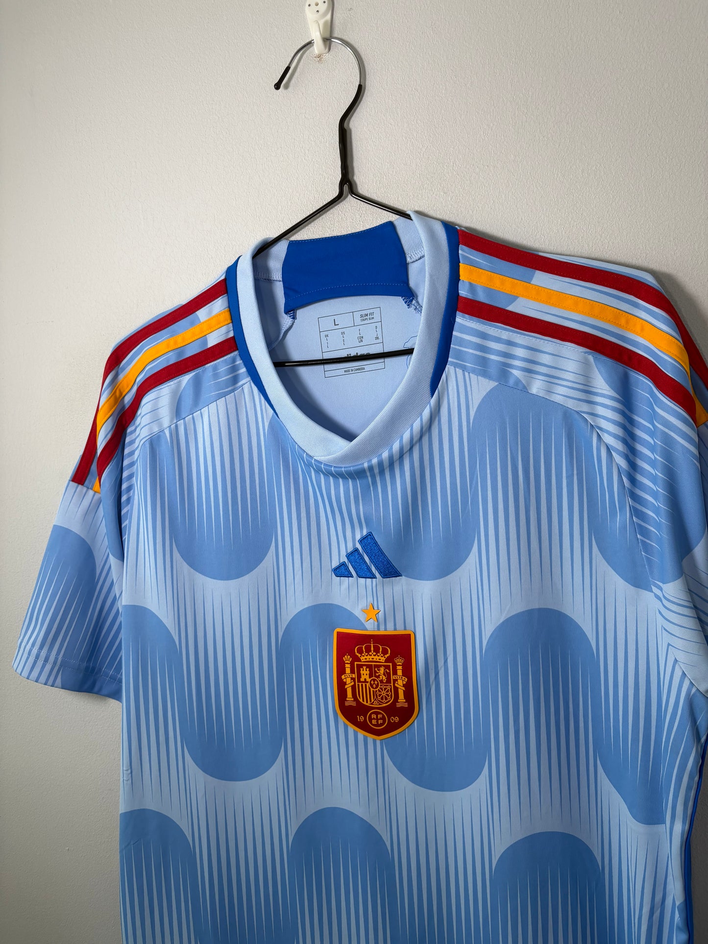 Spain Away Shirt 2022 (L)