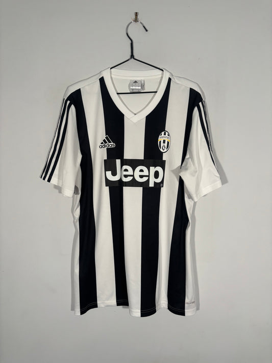 Juventus Basic Home Shirt 2015/16 (S)