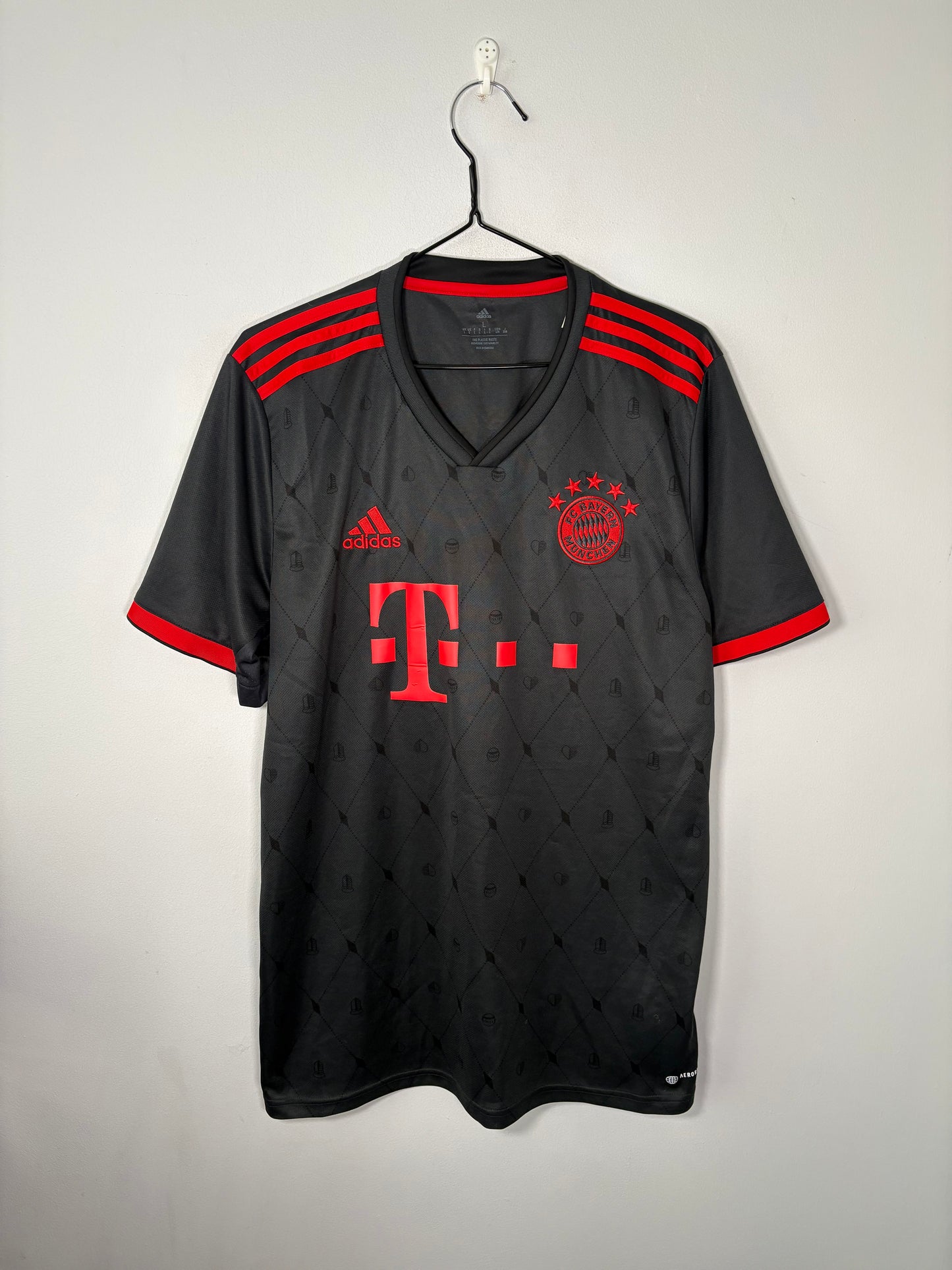 Bayern Munich Third Shirt 2022/23 (L)