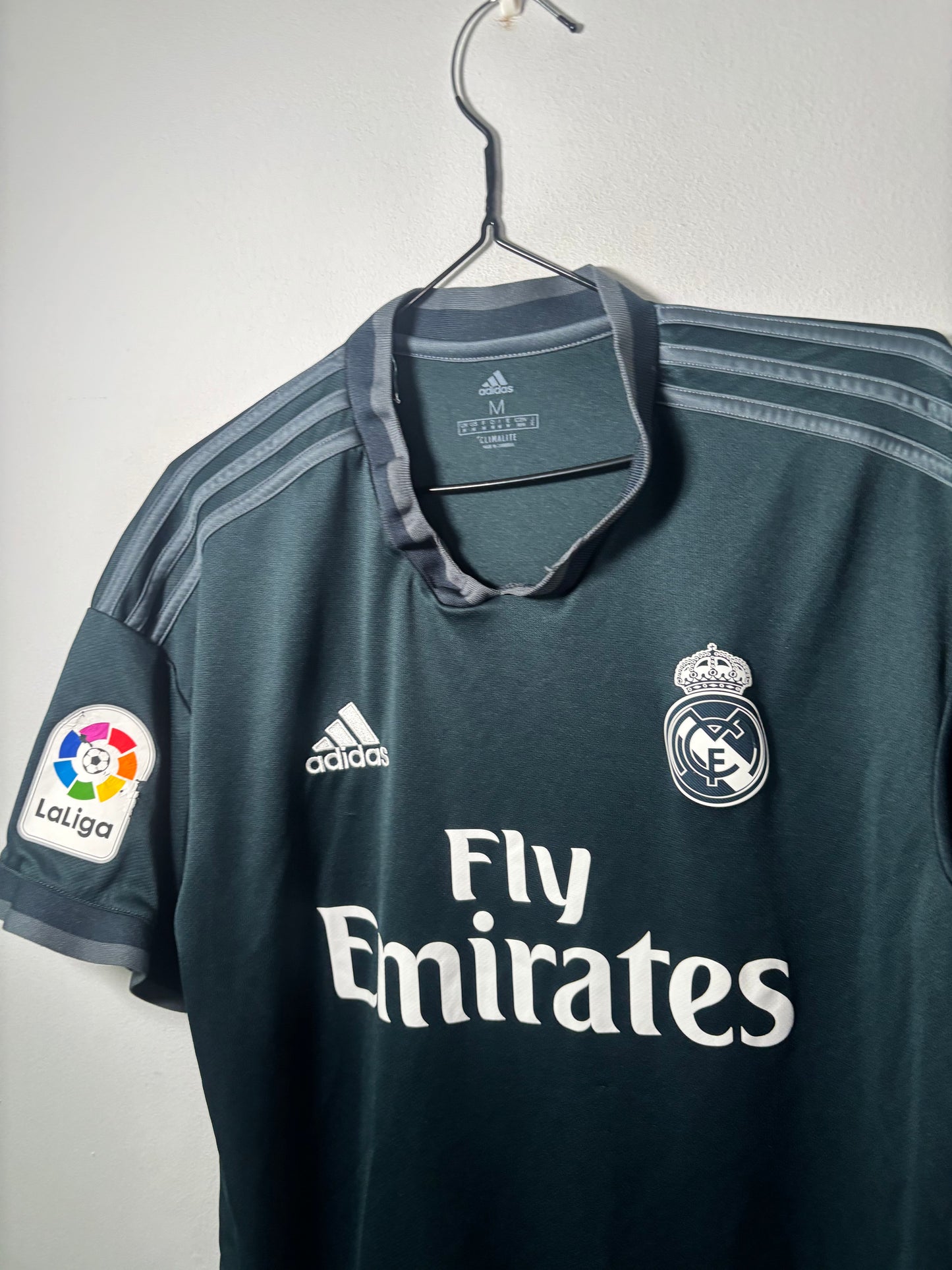 Real Madrid Away Shirt 2018/19 (M)