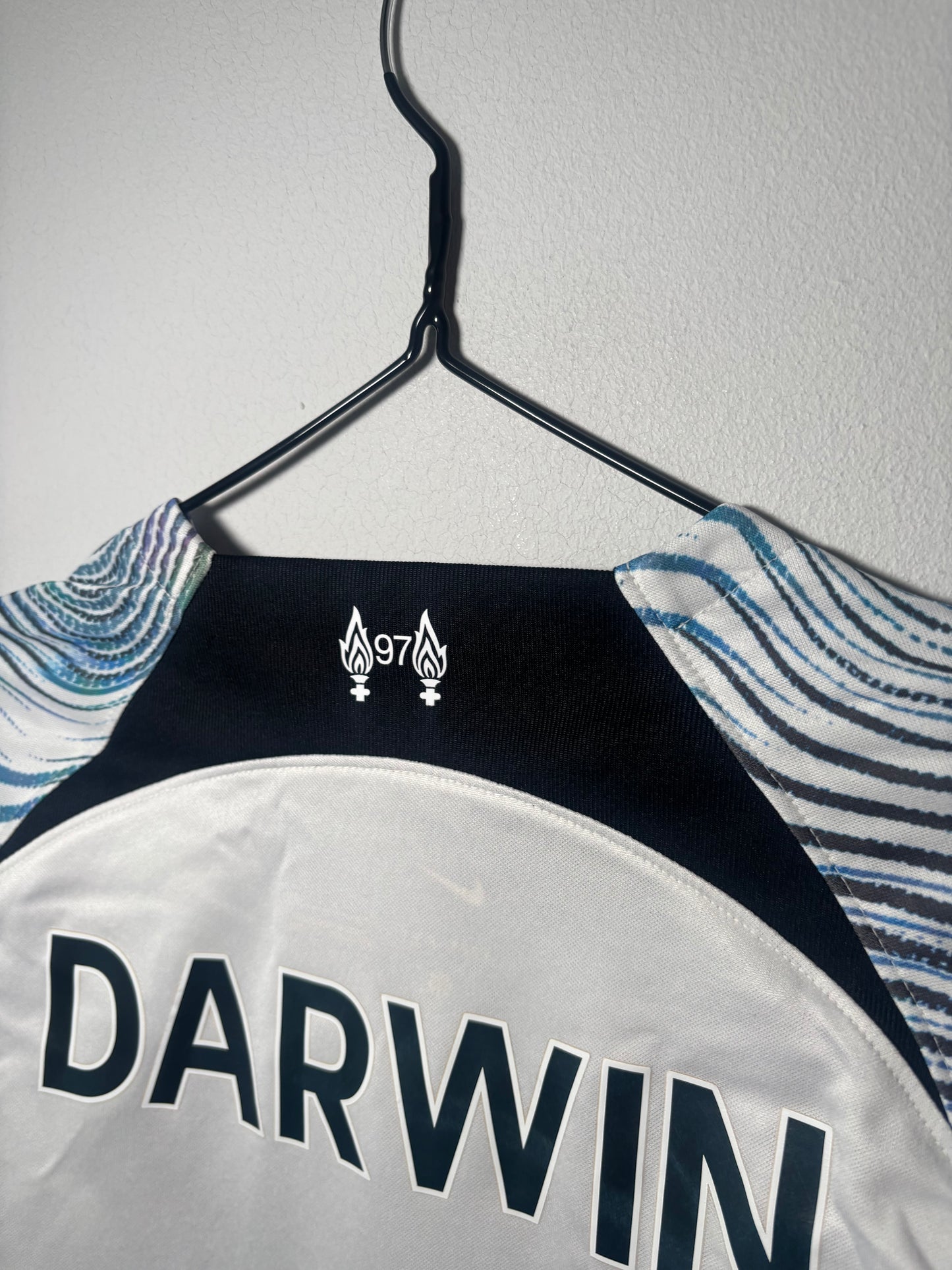 Liverpool Away Shirt 2022/23 Darwin Nunez (S)