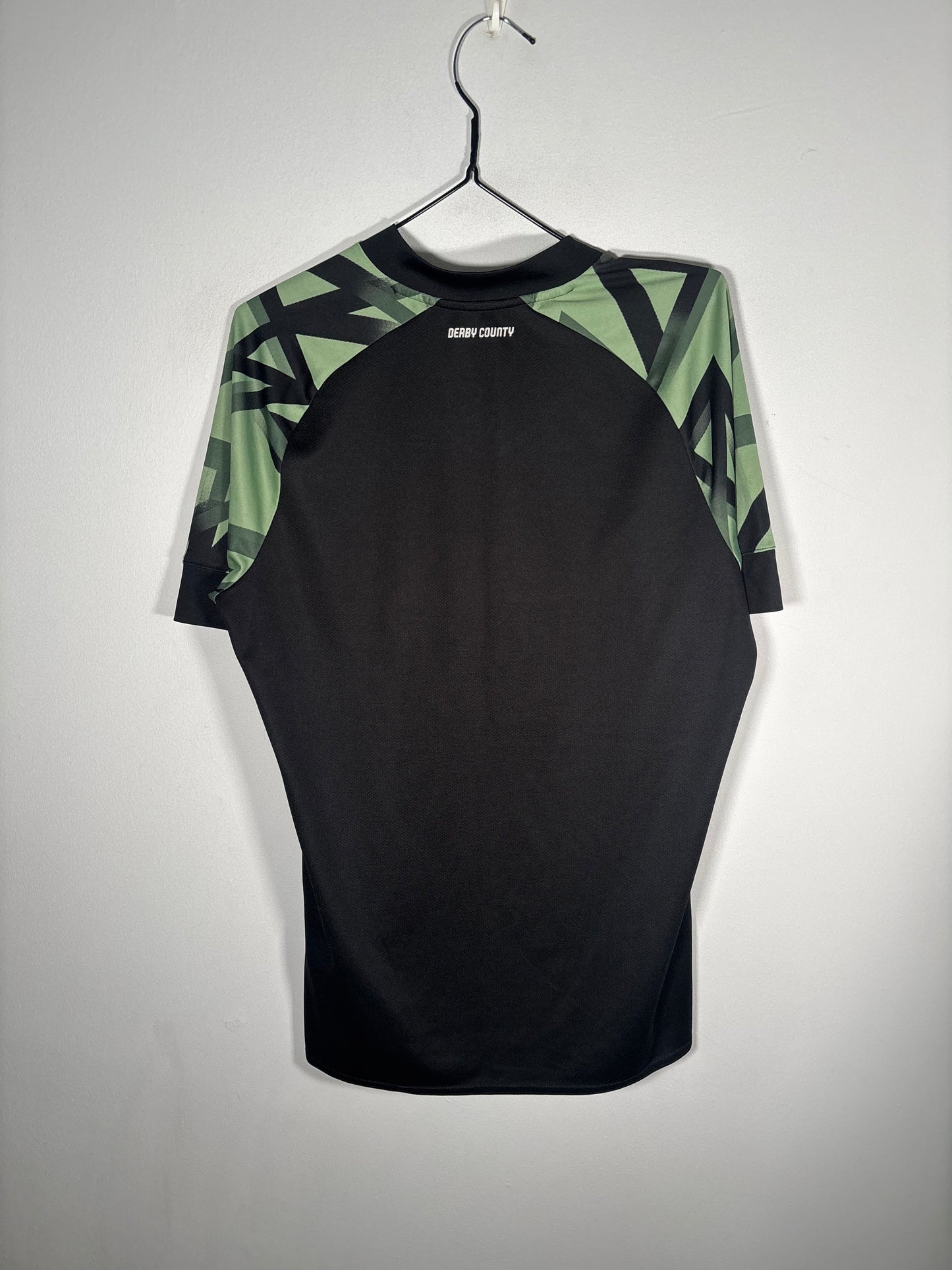 Derby County Away Shirt 2022/23 (M)
