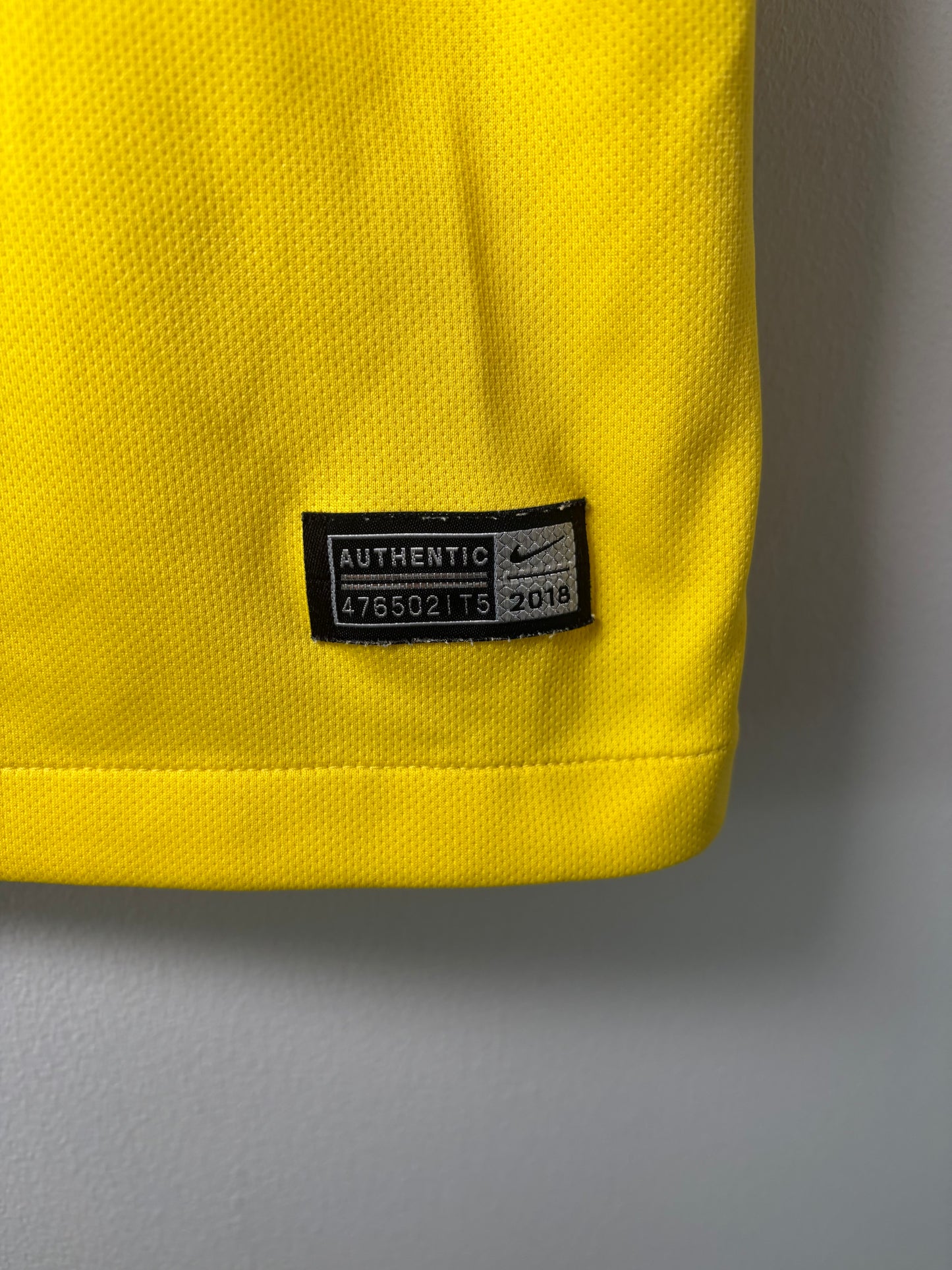 Brazil Home Shirt 2018 (L)