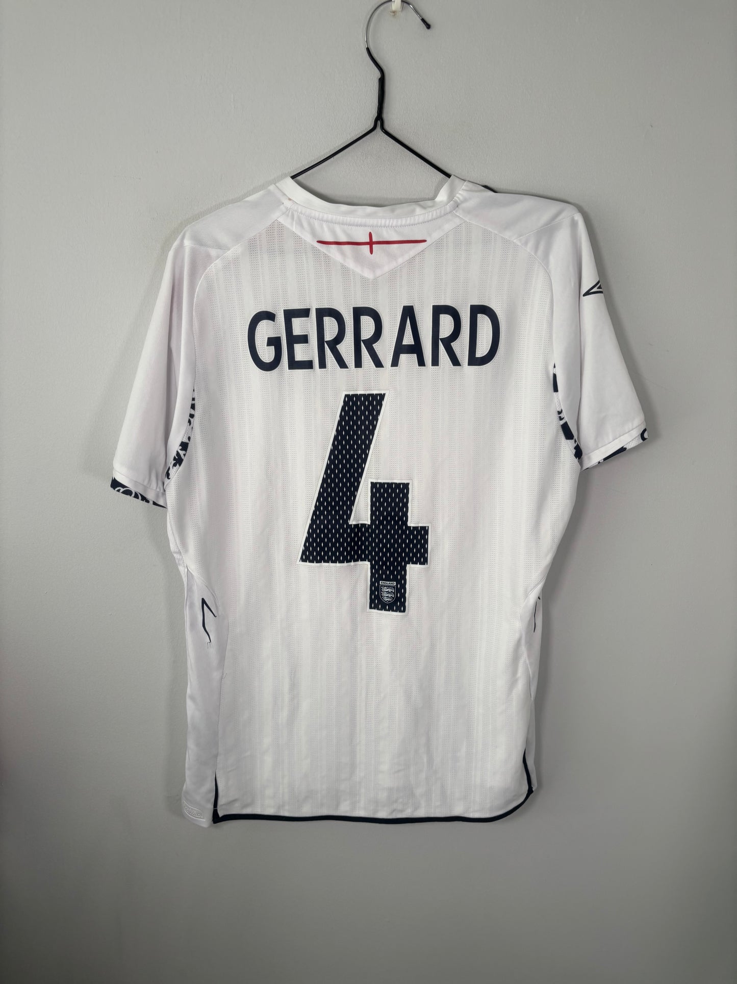 England Home Shirt 2008 Gerrard (XLW)