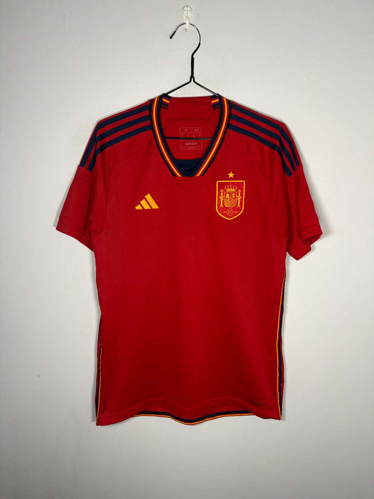 Spain Home Shirt 2022 (M)