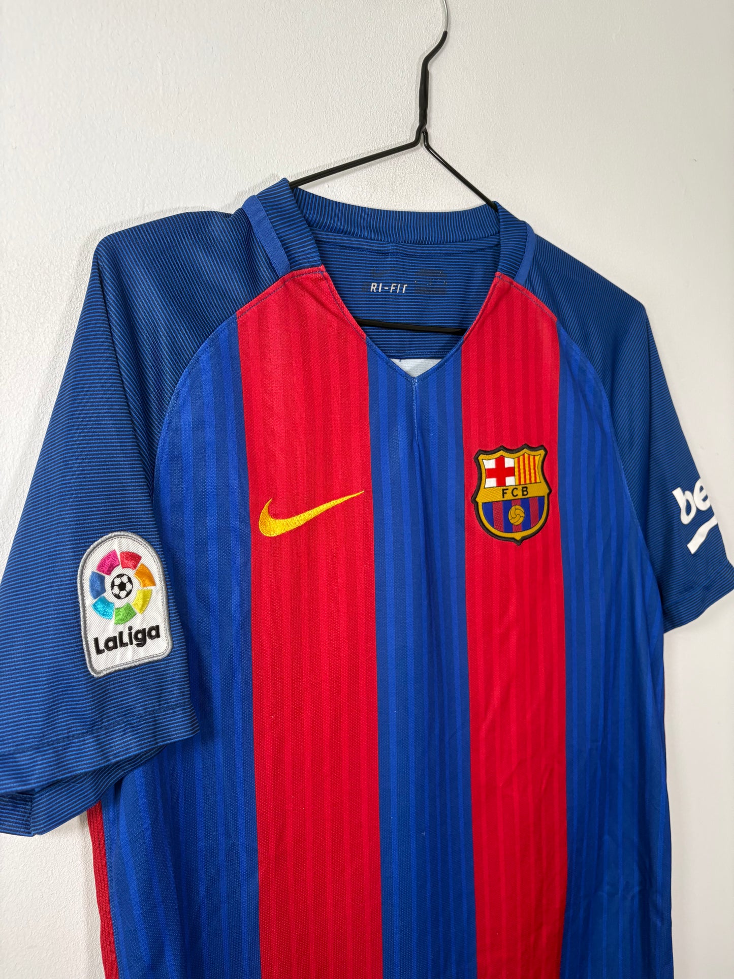 Barcelona Home Shirt 2016/17 Neymar (M)