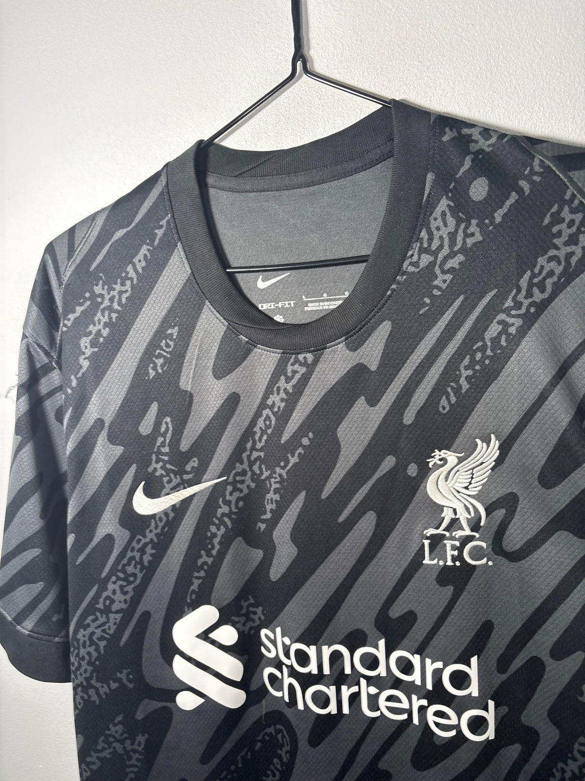 Liverpool Goalkeeper Shirt 2024/25 (L)