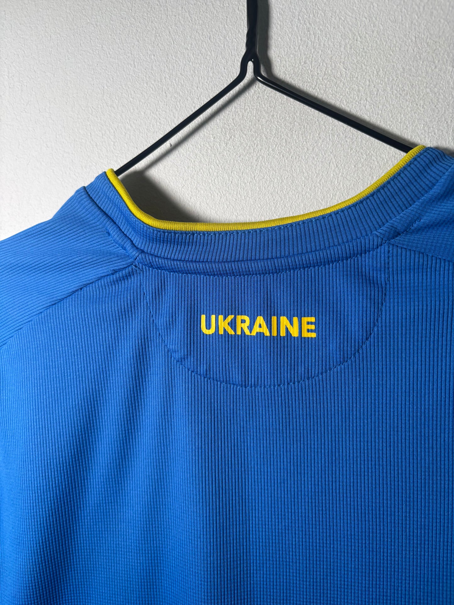 Ukraine Away Shirt 2020 (L)
