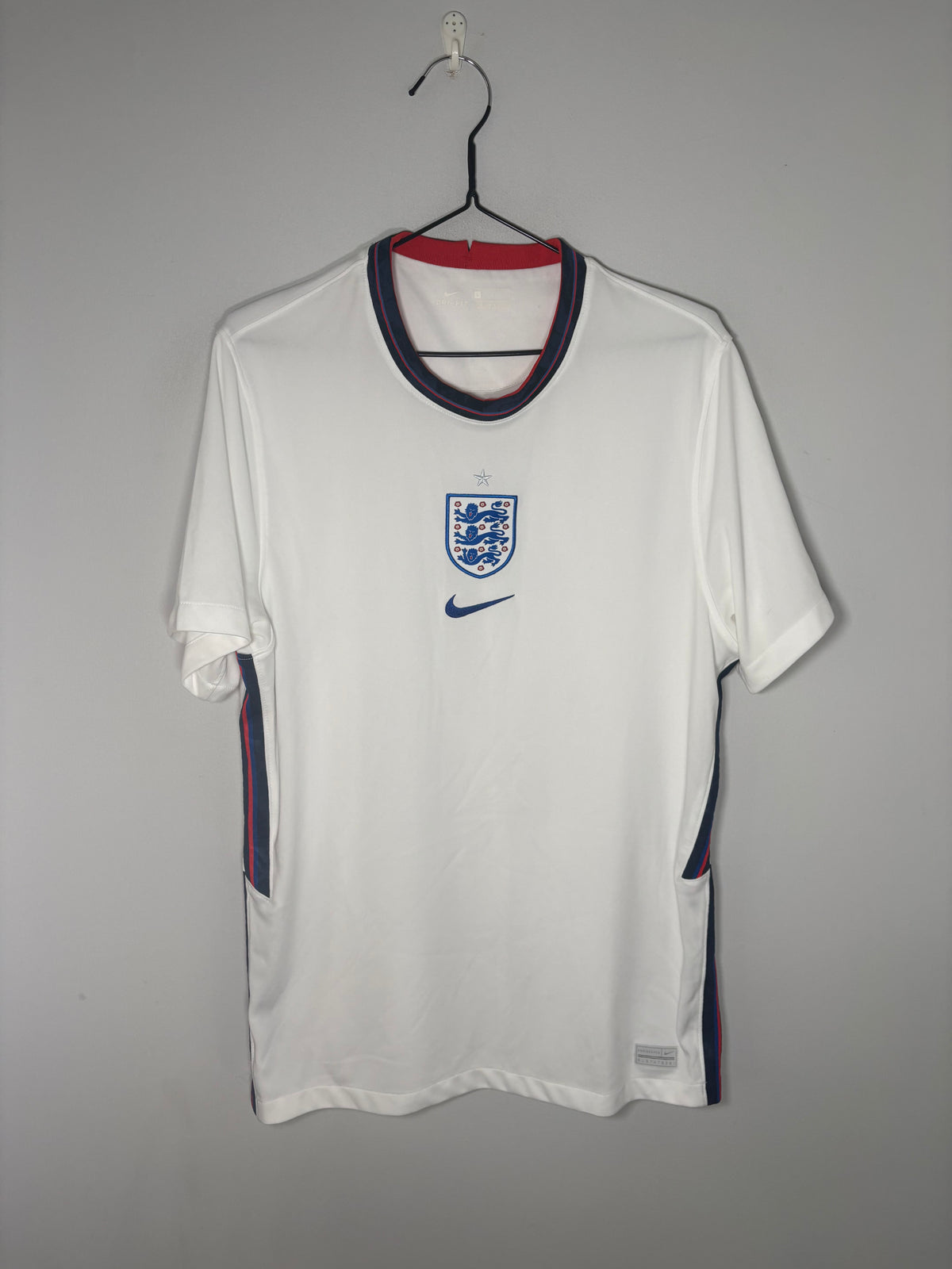 England Home Shirt 2020  Kalvin Phillips (L)