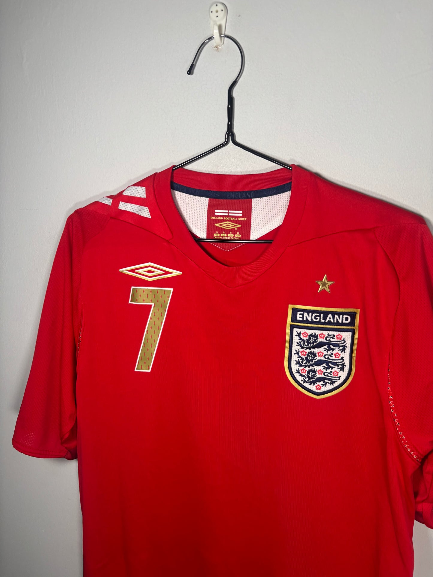 England Away Shirt 2006 David Beckham (S)