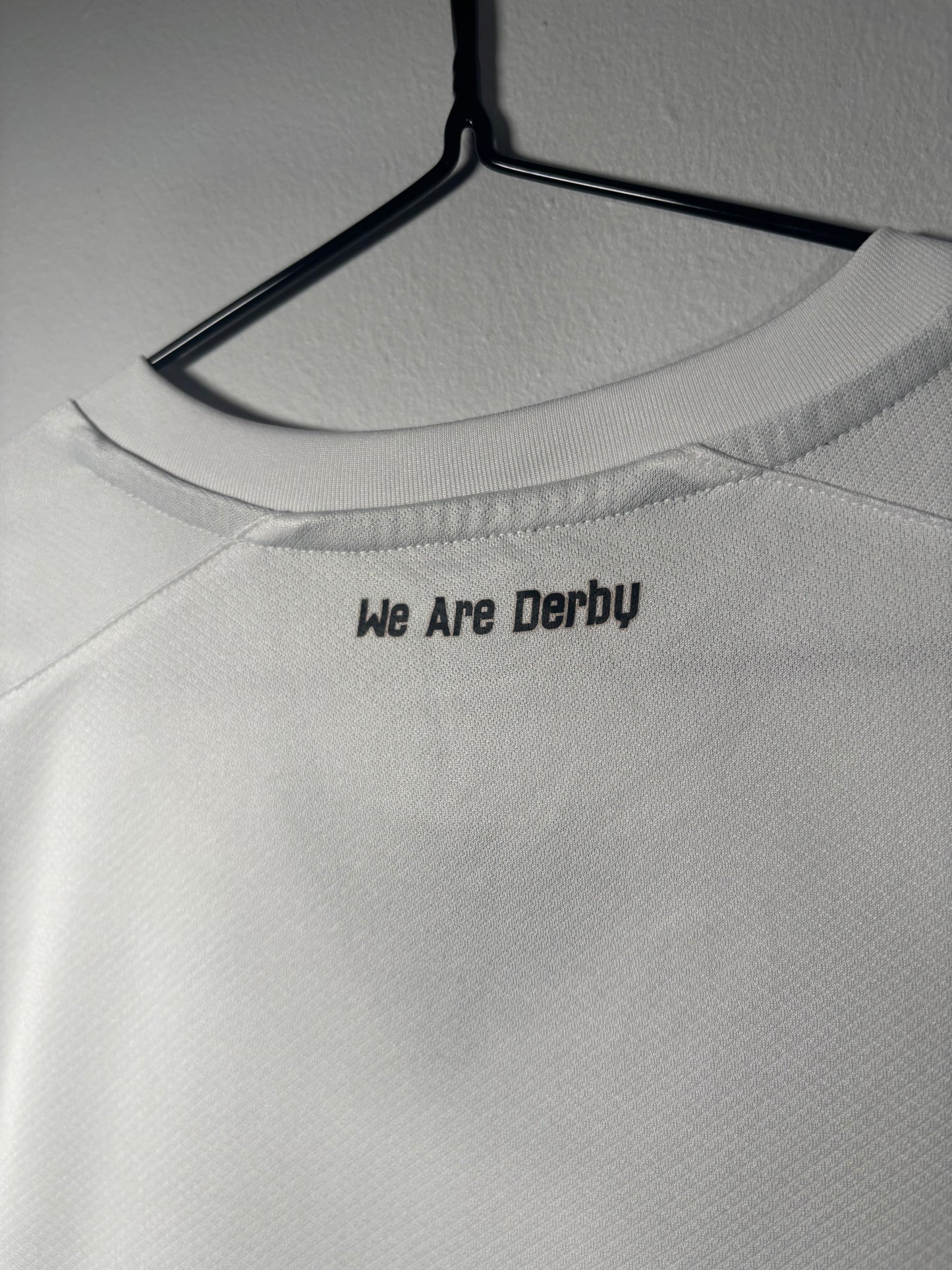 Derby County Home Shirt 2021/22 (L)
