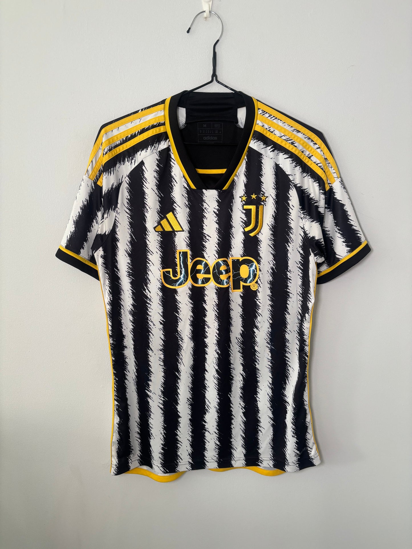 Juventus Home Shirt 2023/24 (M)