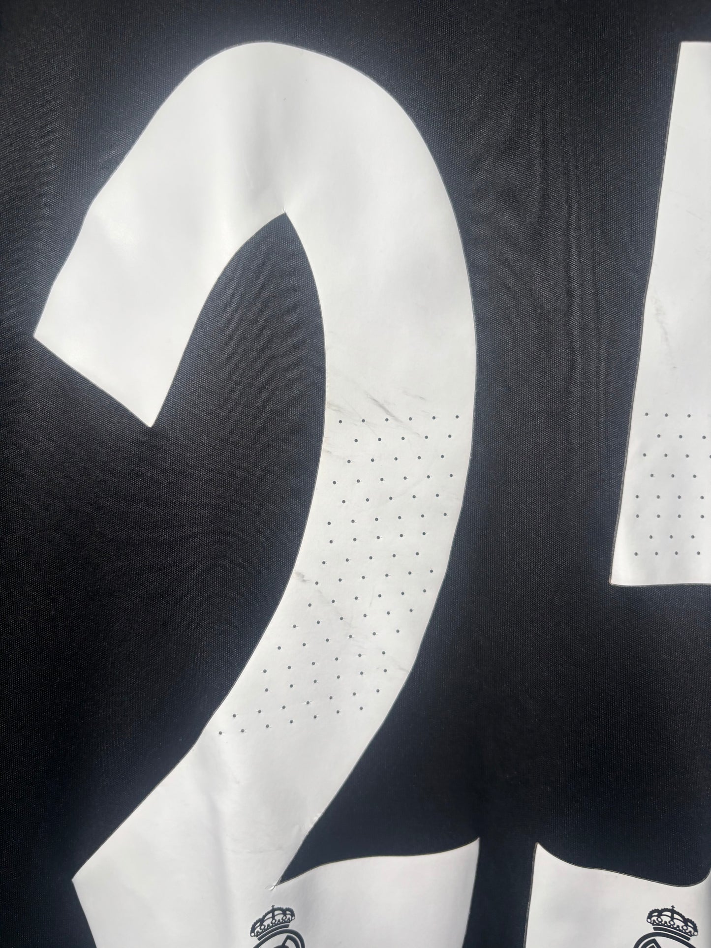 Real Madrid Goalkeeper Shirt 2018/19 Courtois (S)