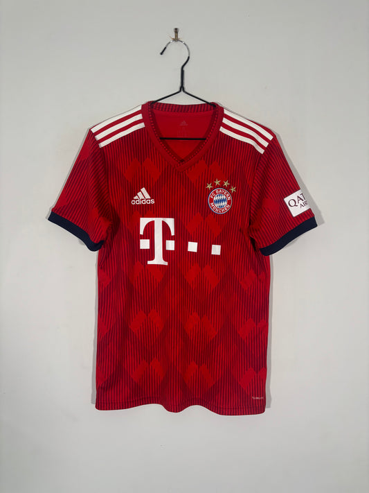 Bayern Munich Home Shirt 2018/19 (S)
