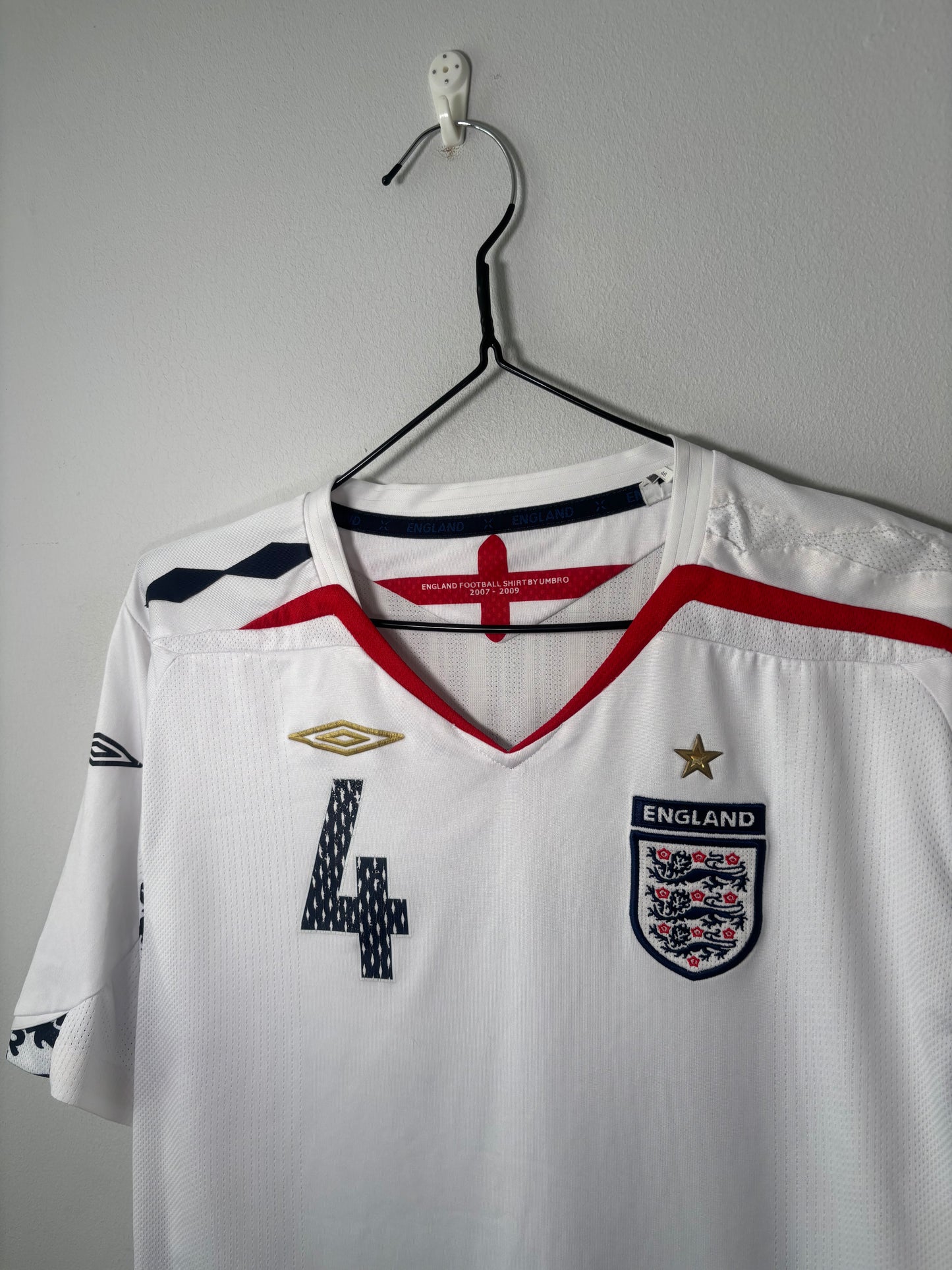 England Home Shirt 2008 Gerrard (XLW)