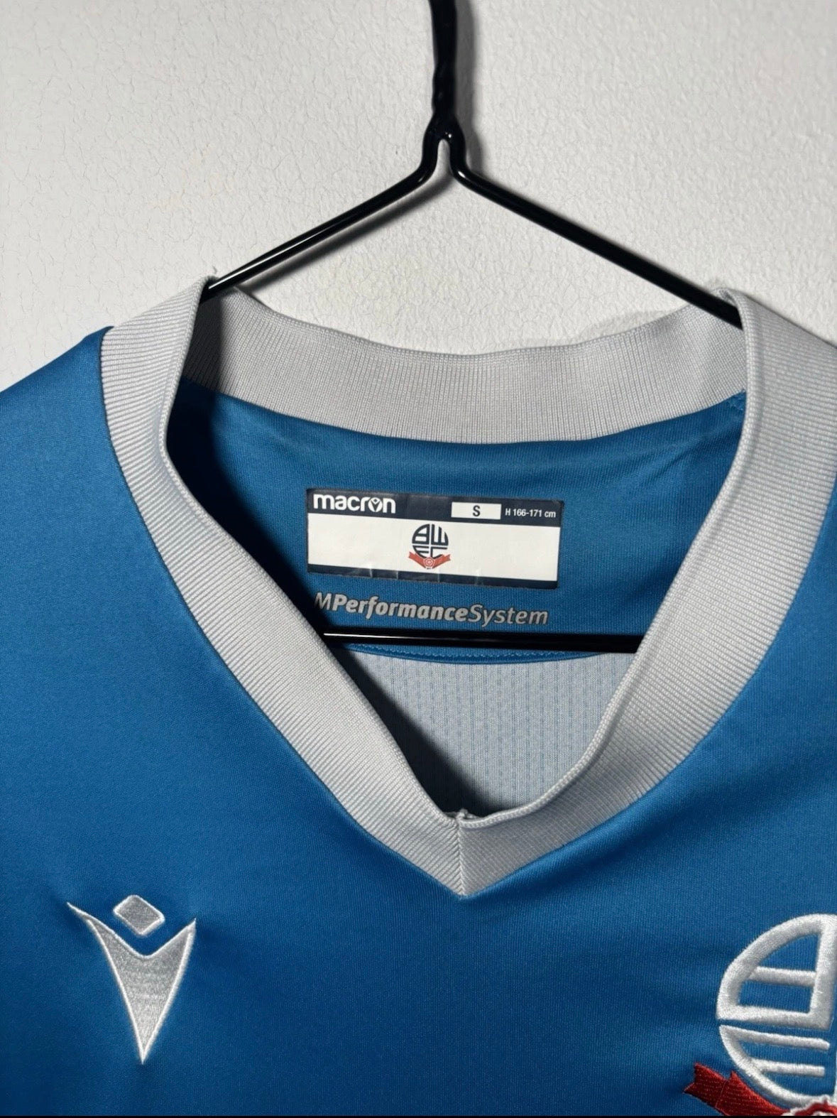 Bolton Wanderers Away Shirt 2022/23 (S)