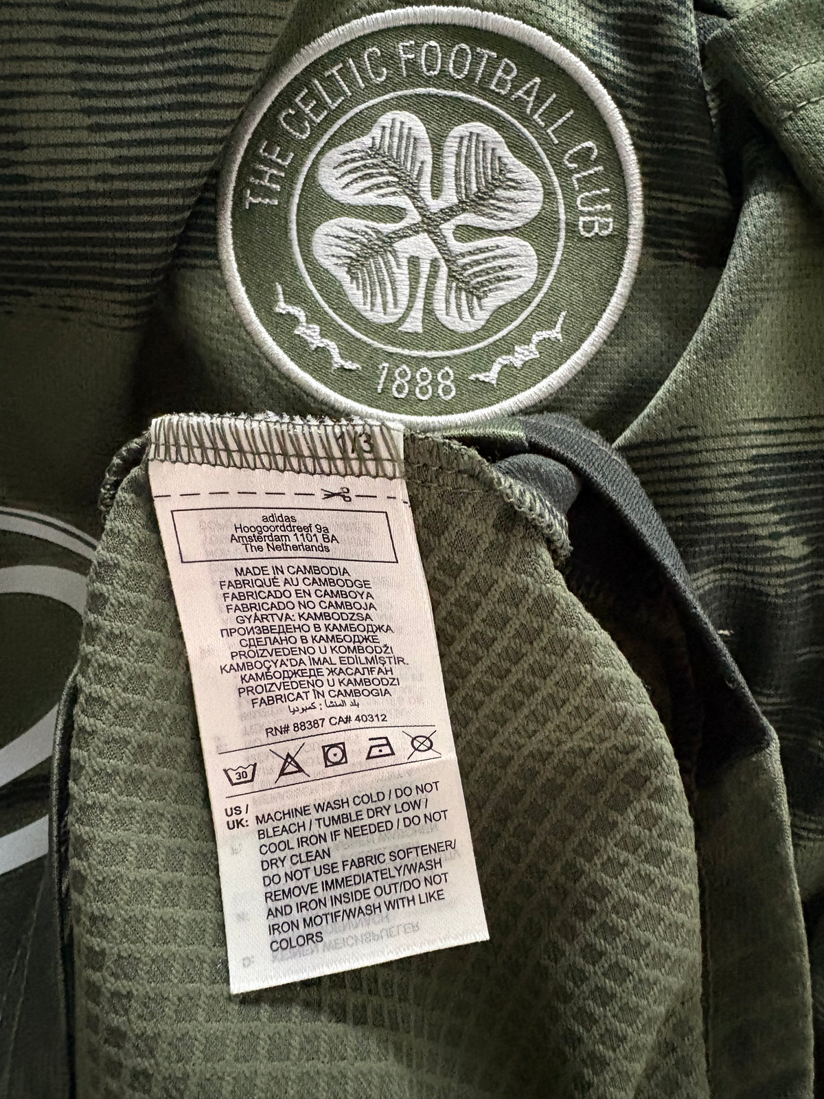 Celtic Authentic Third Shirt 2024/25 Kuhn (M)