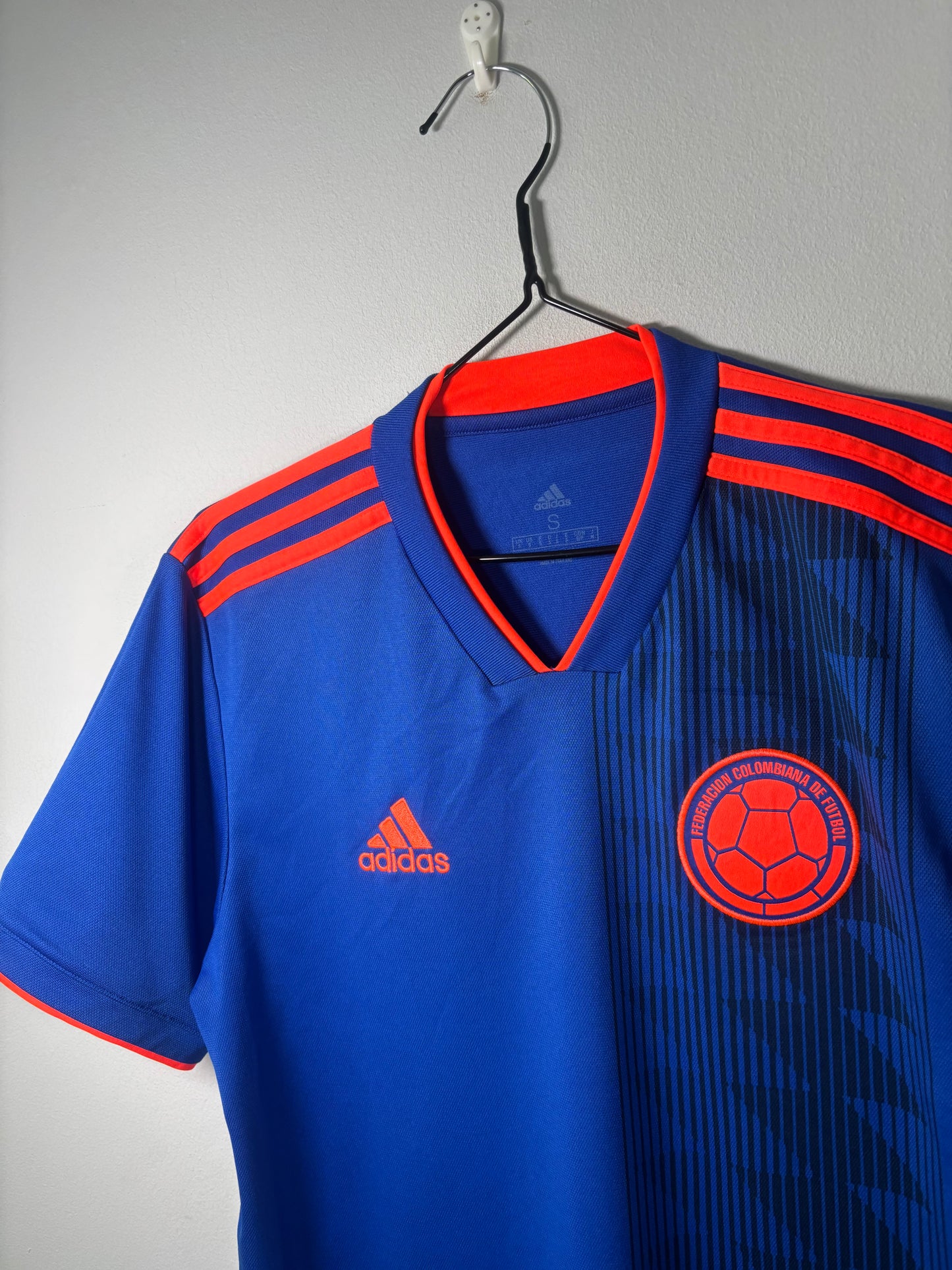 Colombia Away Shirt 2018 (S)