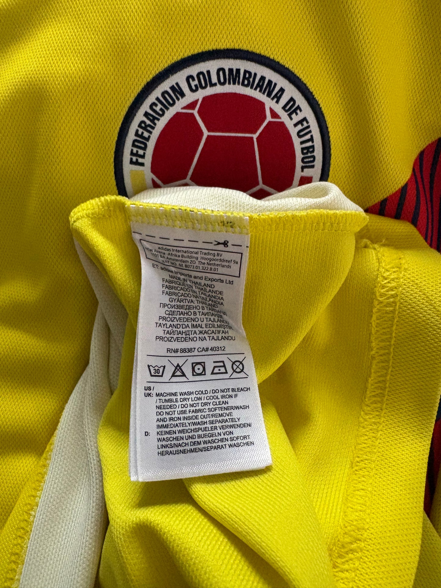 Colombia Home Shirt 2018 (L)