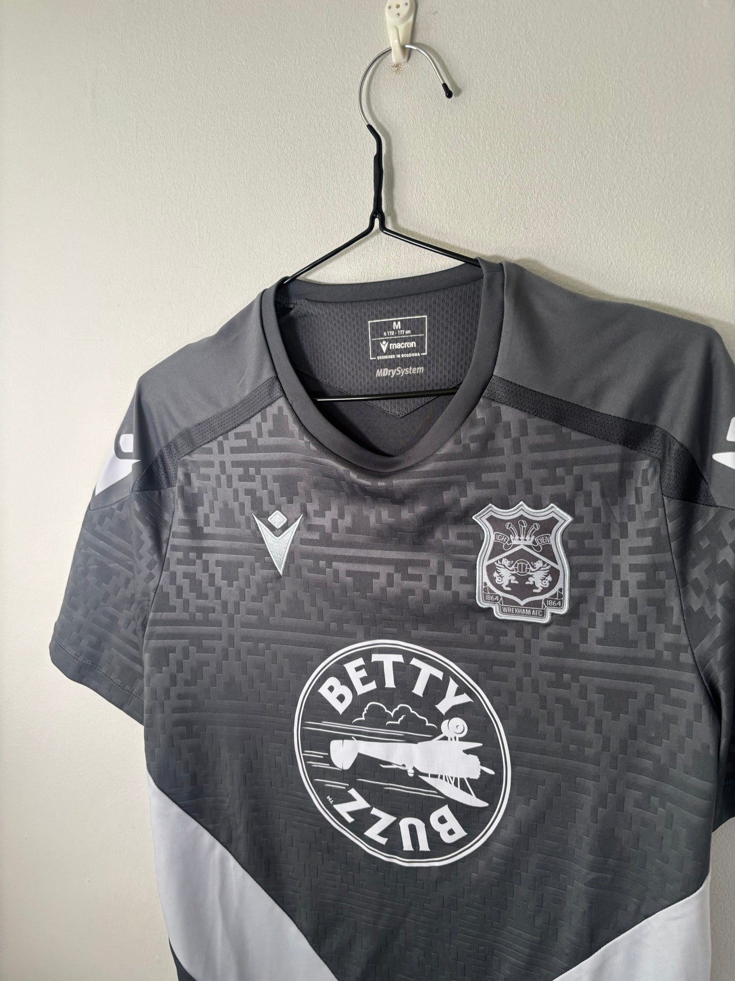 Wrexham Training Shirt 2025 (M)