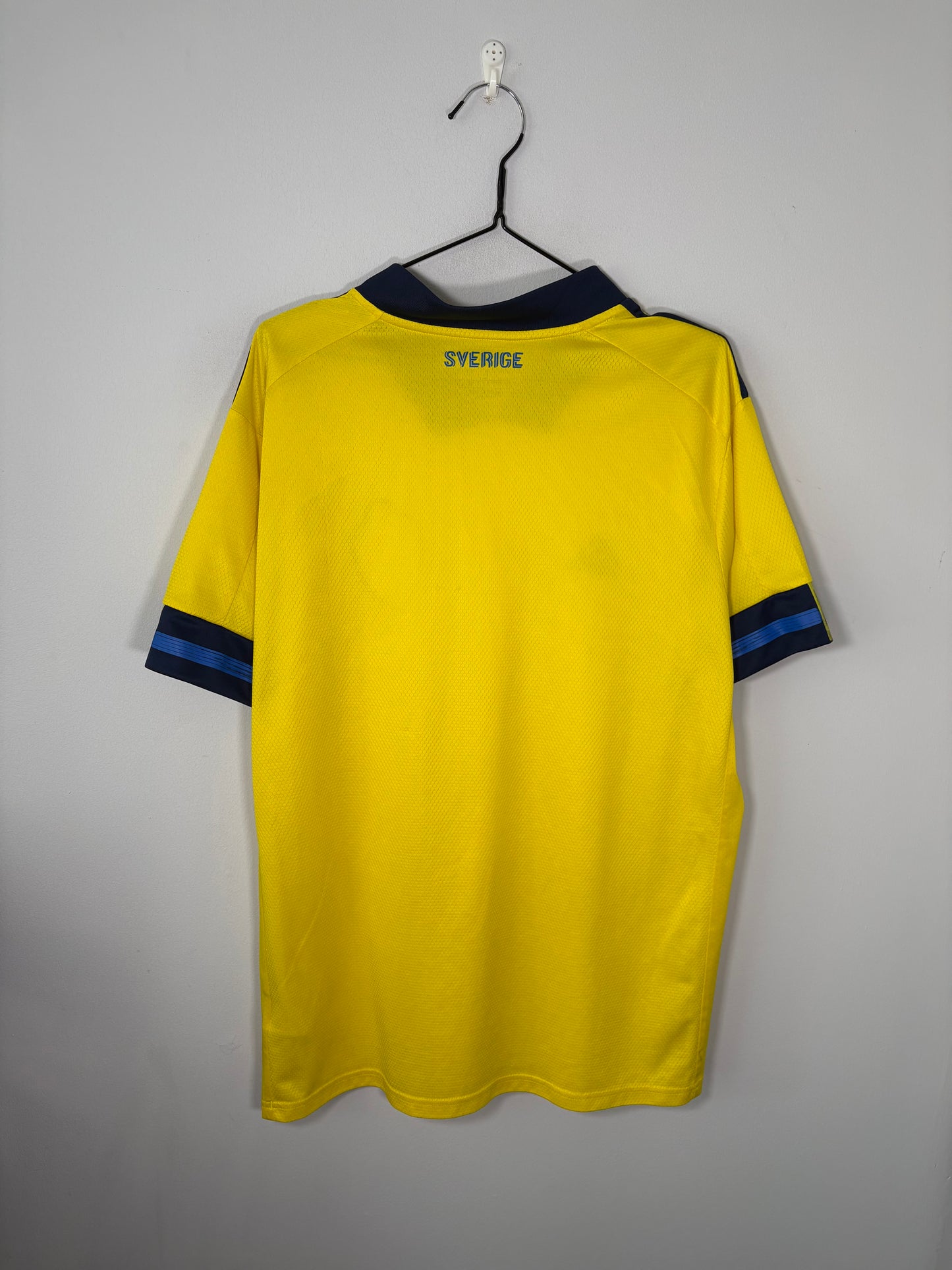 Sweden Home Shirt 2020 (L)
