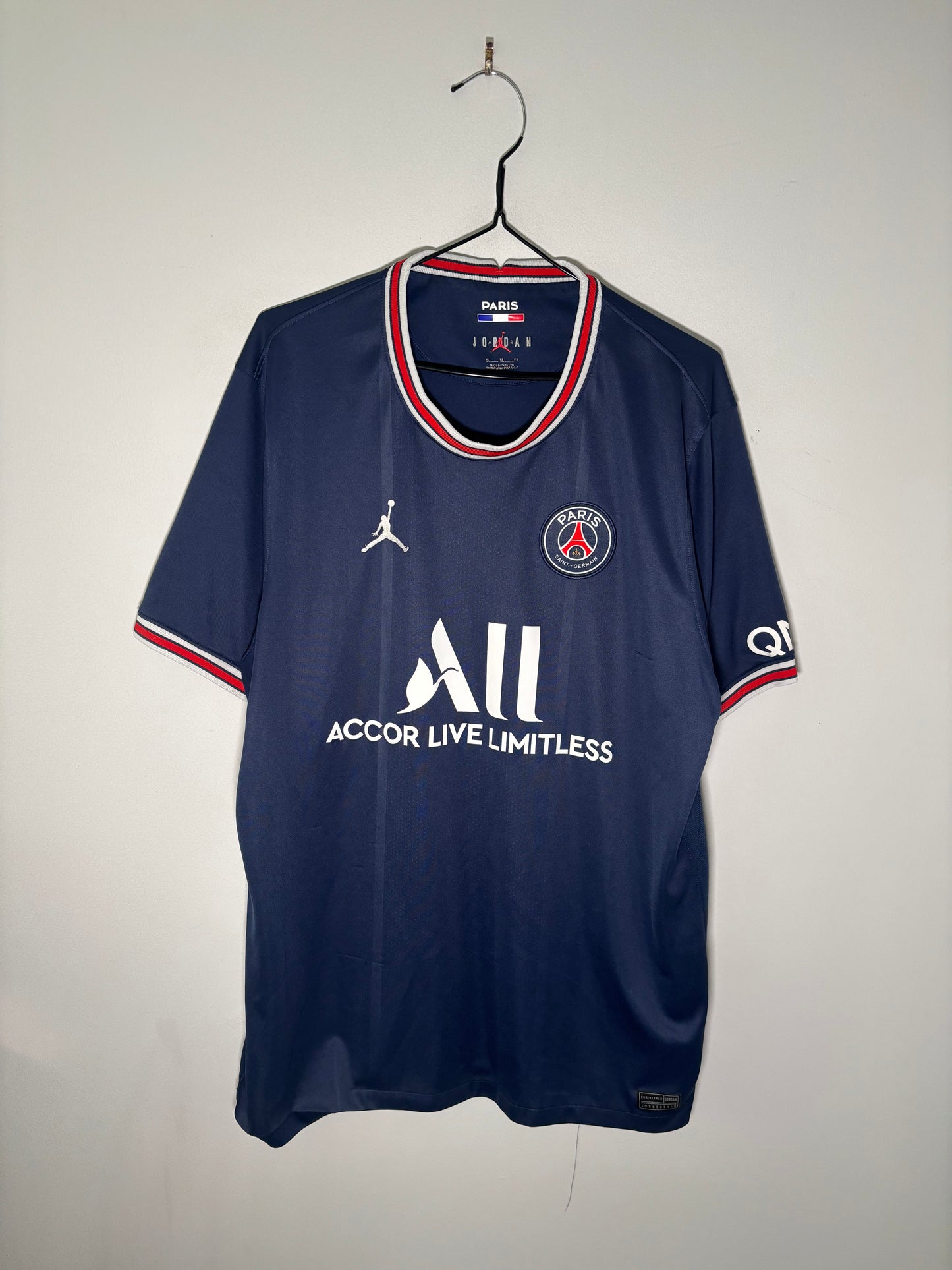 PSG Home Shirt 2021/22 (XL)