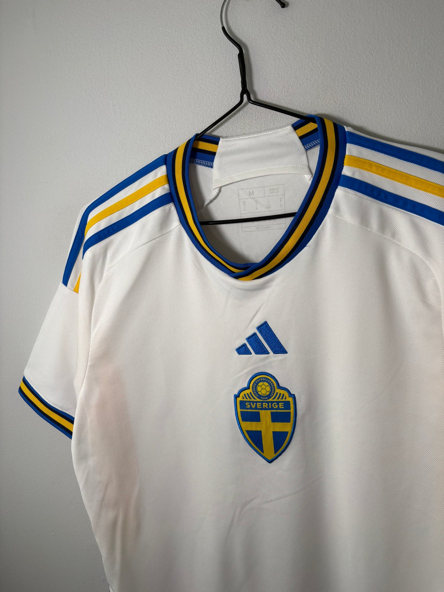 Sweden Away Shirt 2022 (M)