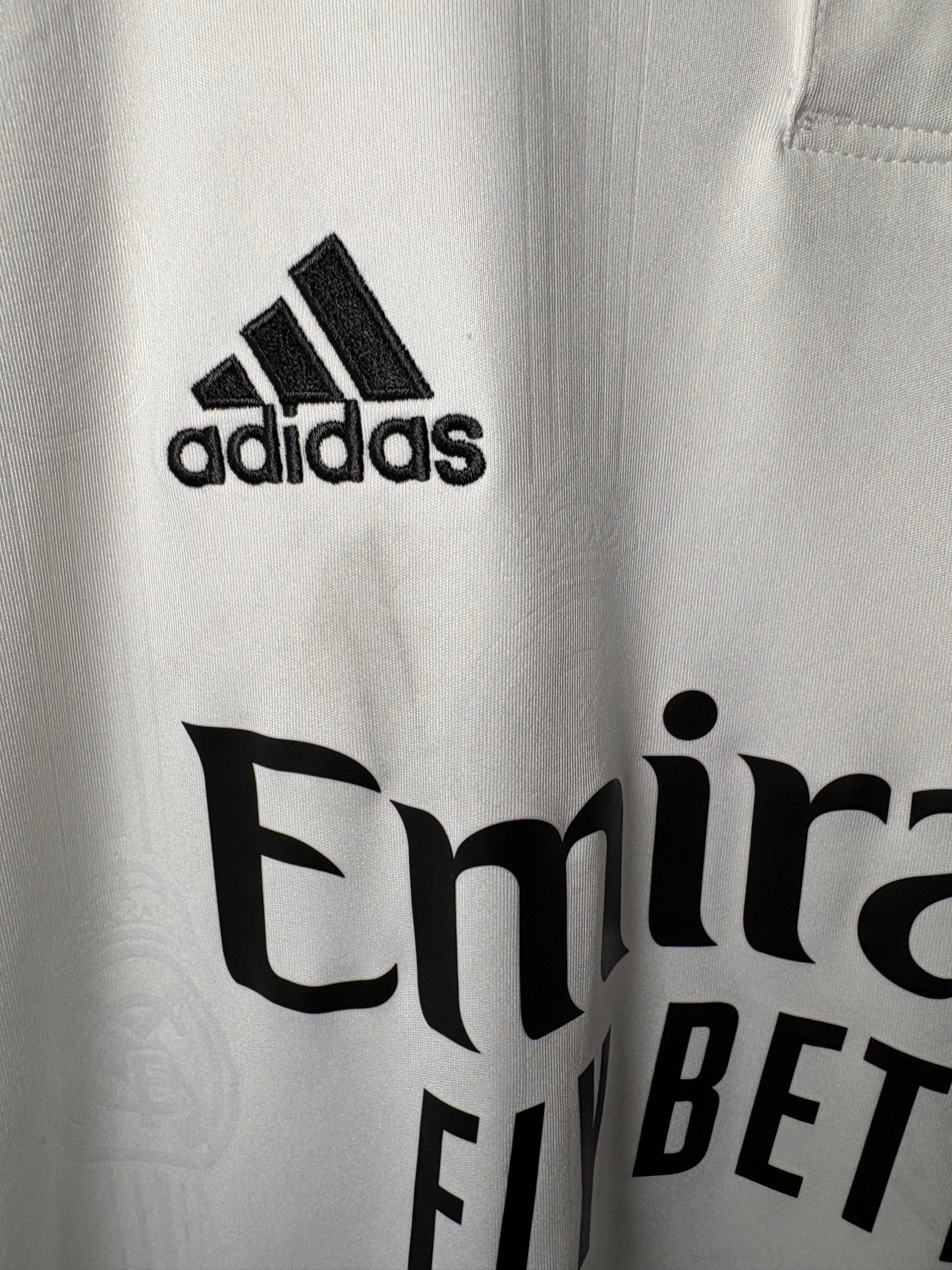 Real Madrid Home Shirt 2022/23 (L)