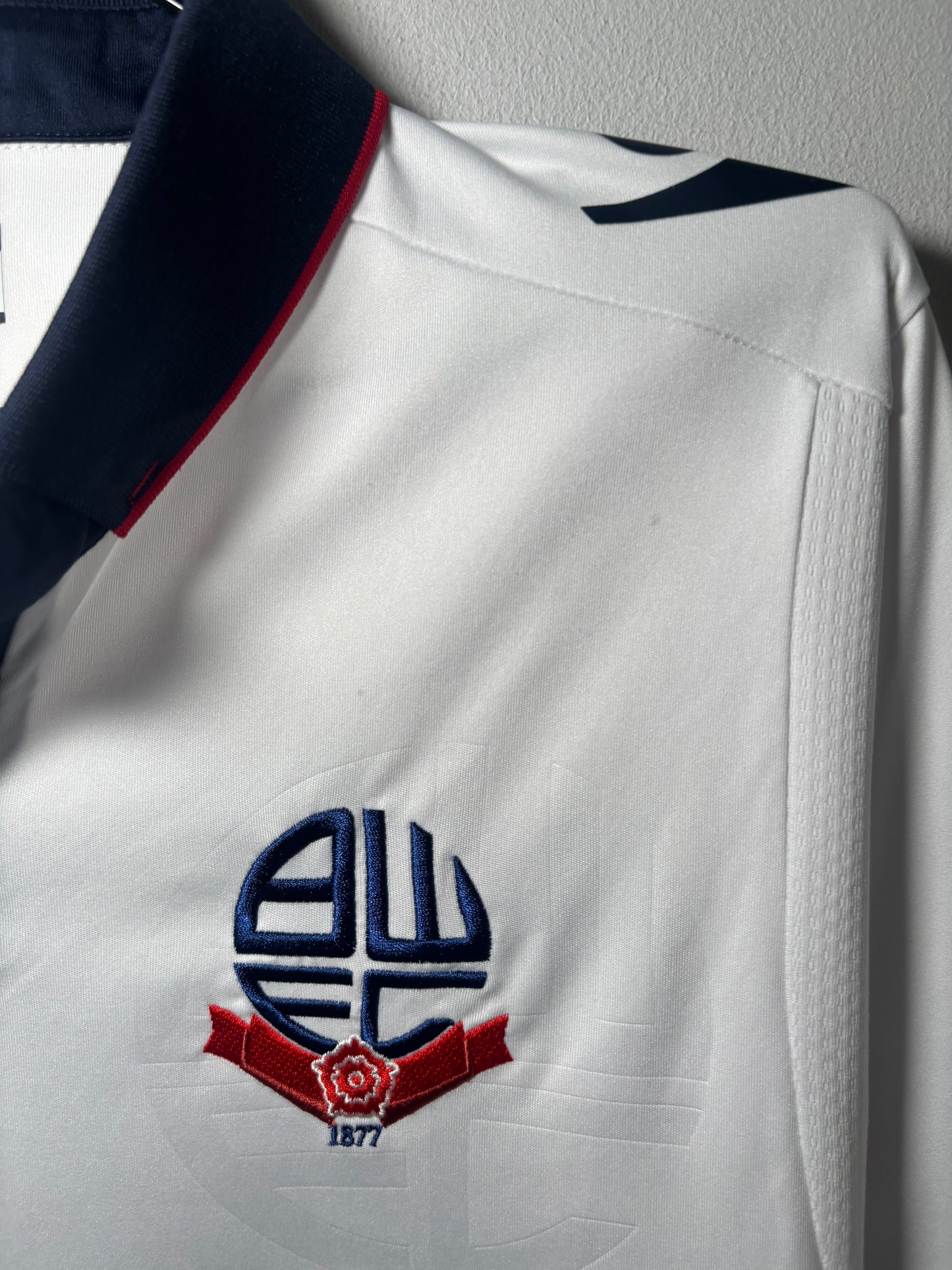 Bolton Wanderers Home Shirt 2016/17 Morais (XL)