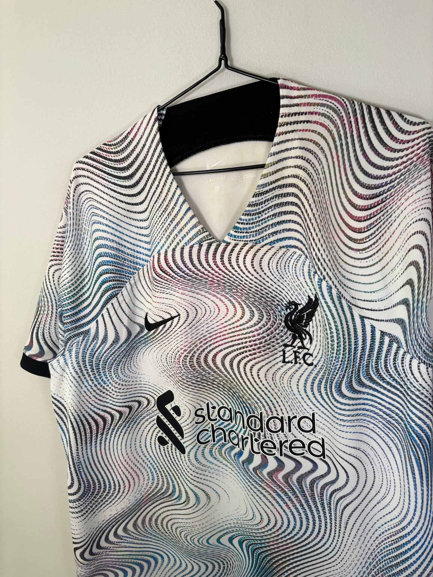 Liverpool Away Shirt 2022/23 (L)