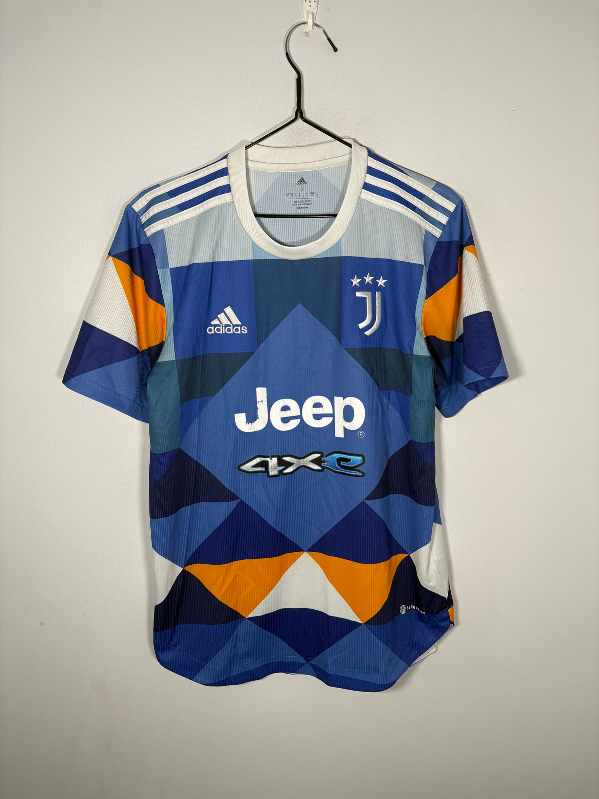 Juventus Fourth Shirt 2021/22 Danilo (S)