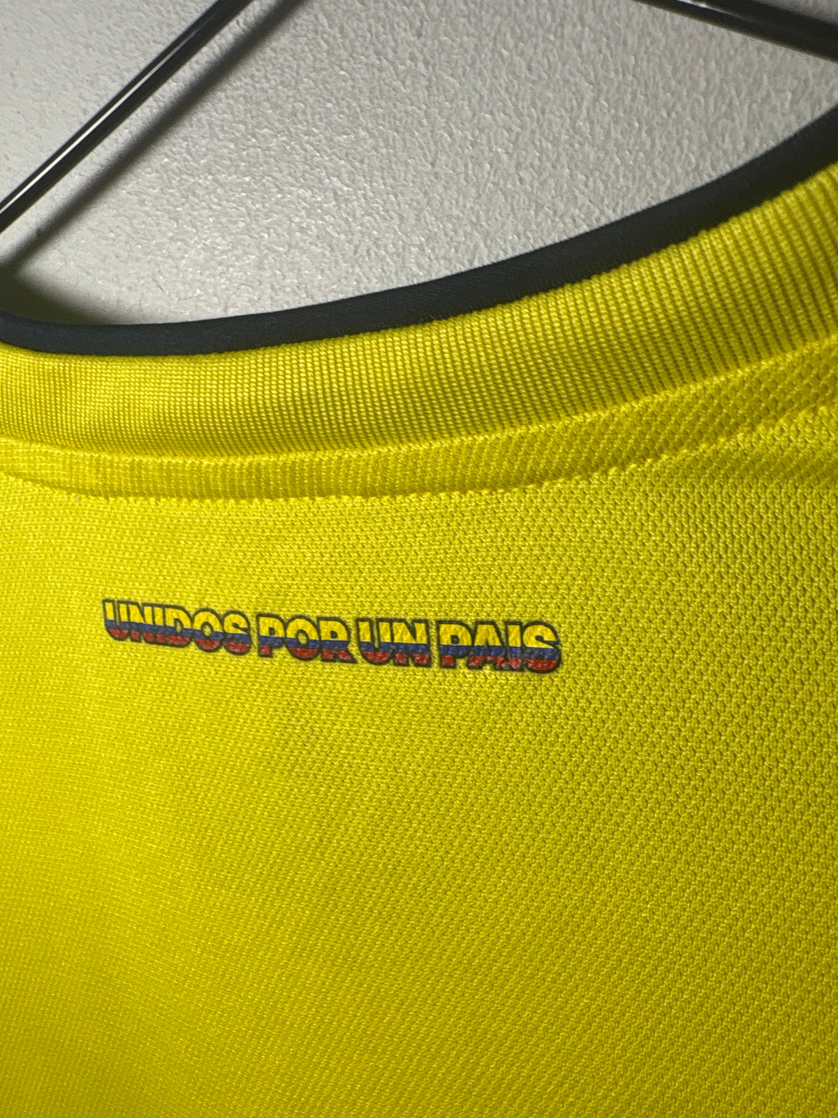 Colombia Home Shirt 2018 (L)