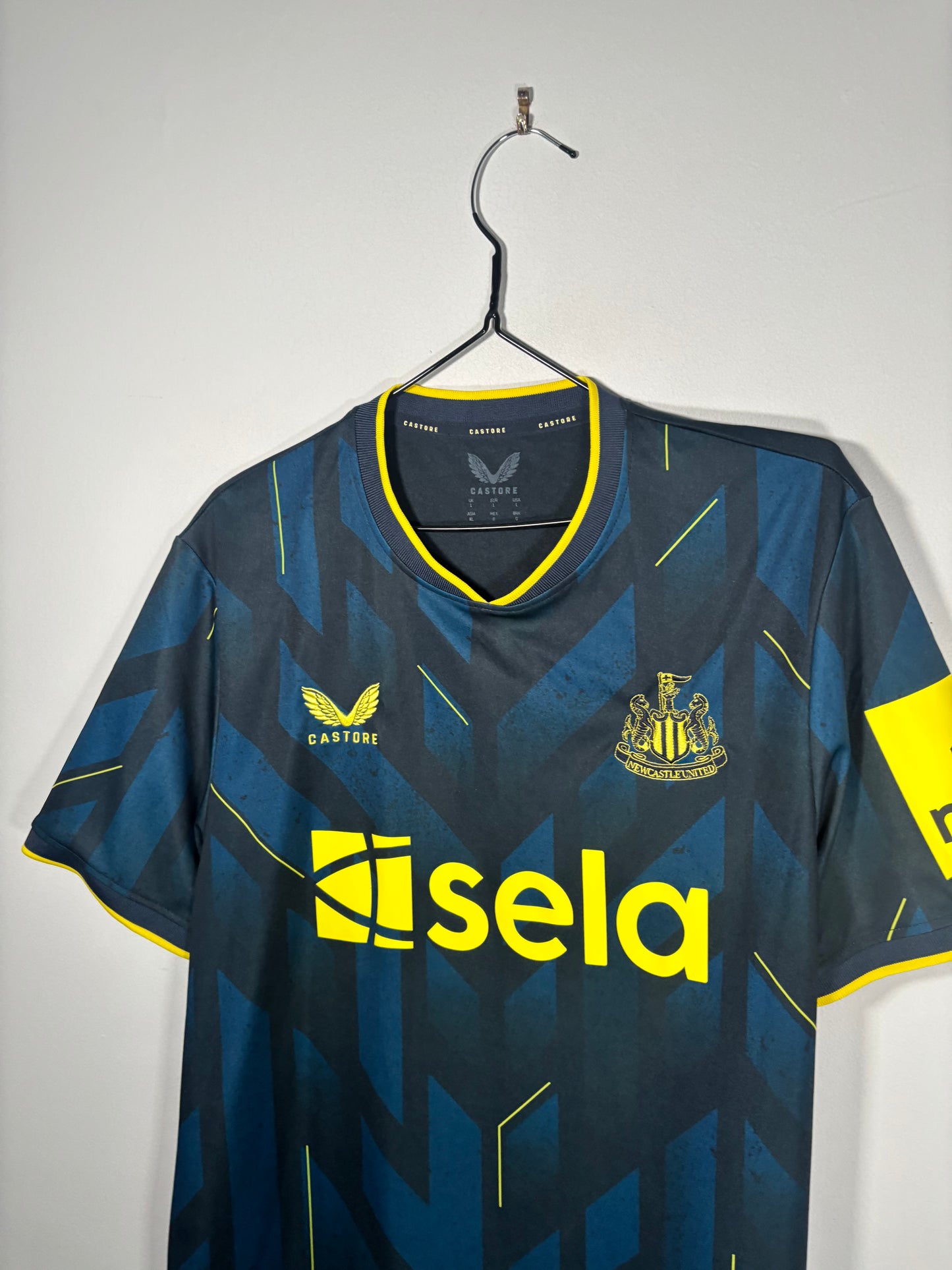 Newcastle United Third Shirt 2023/24 Gordon (L)