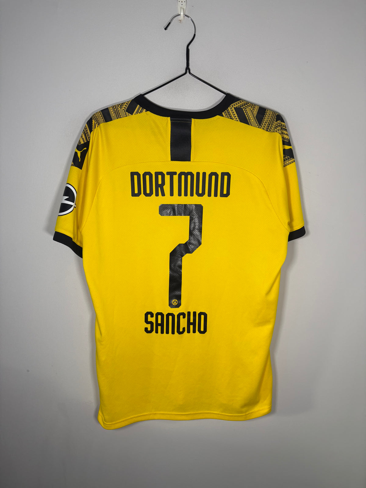 Borussia Dortmund Home Shirt 2019/20 Jaden Sancho (L)