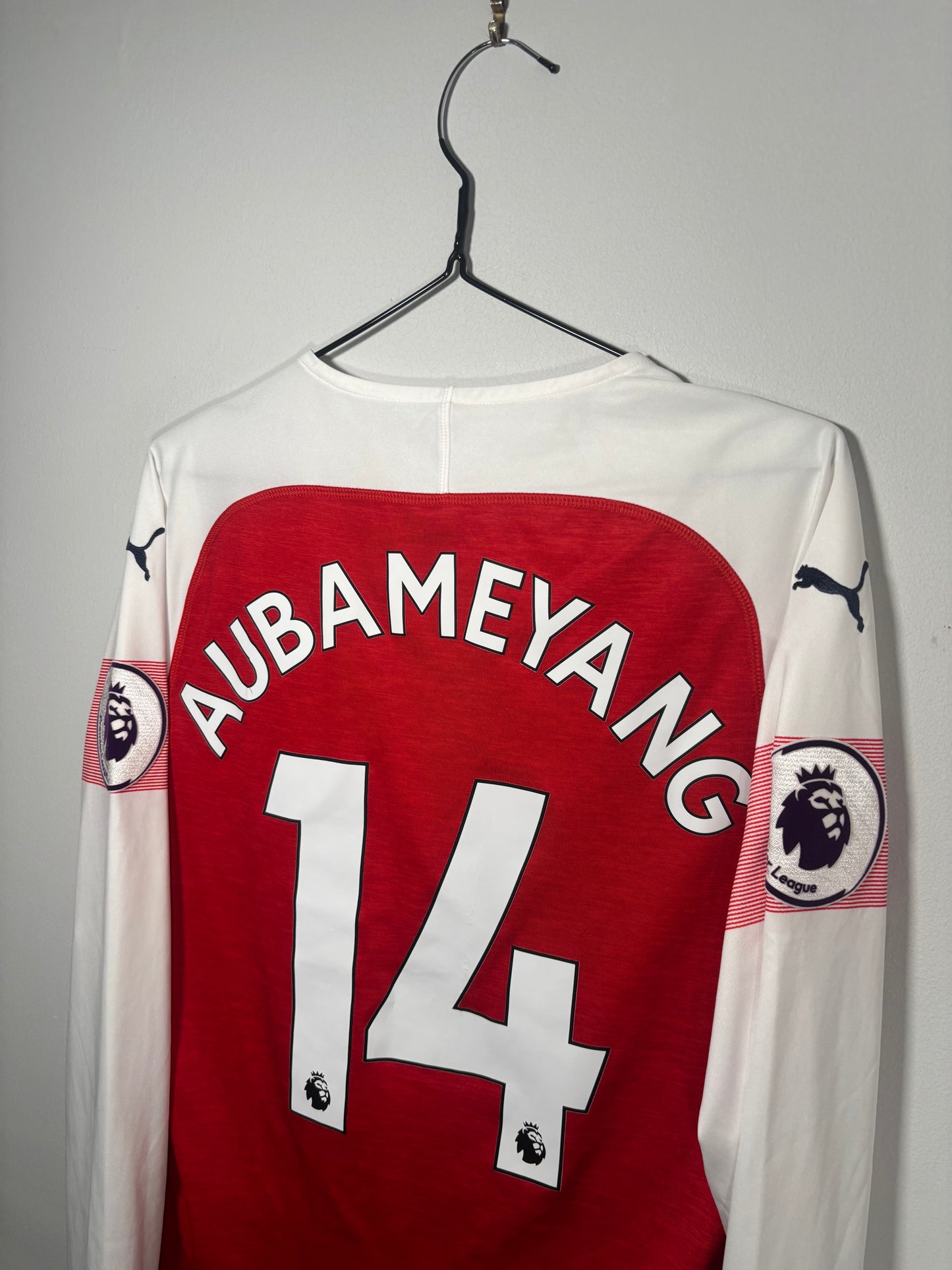 Arsenal Home Shirt 2018/19 Aubameyang Long Sleeve (S)
