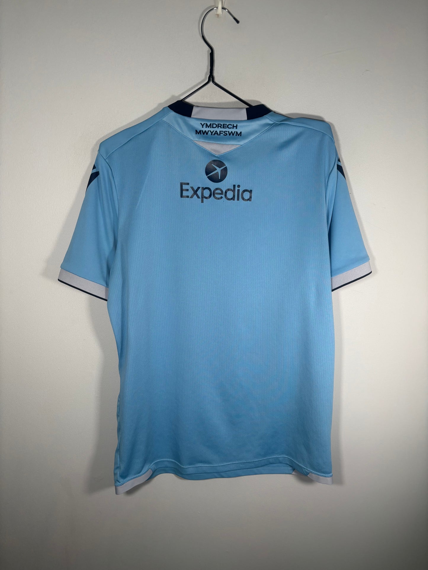 Wrexham Away Shirt 2022/23 (M)
