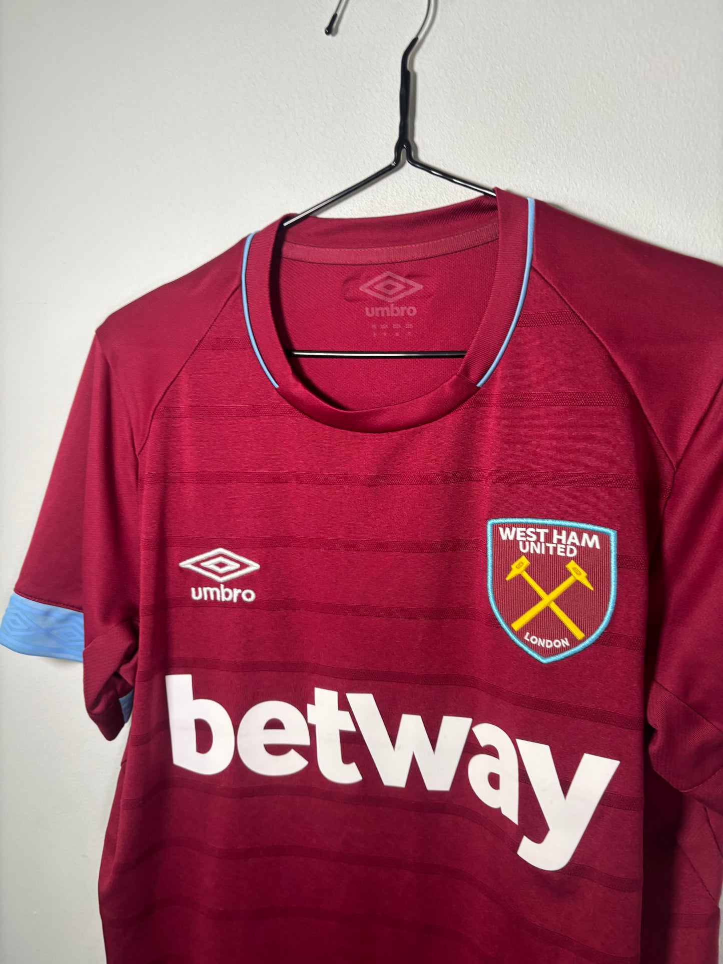 West Ham United Home Shirt 2018/19 (S)