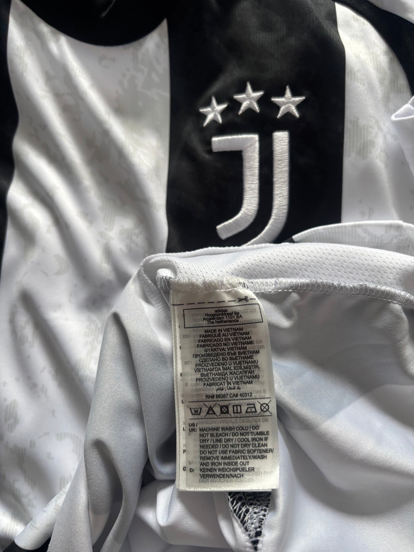 Juventus Home Shirt 2024/25 (S)